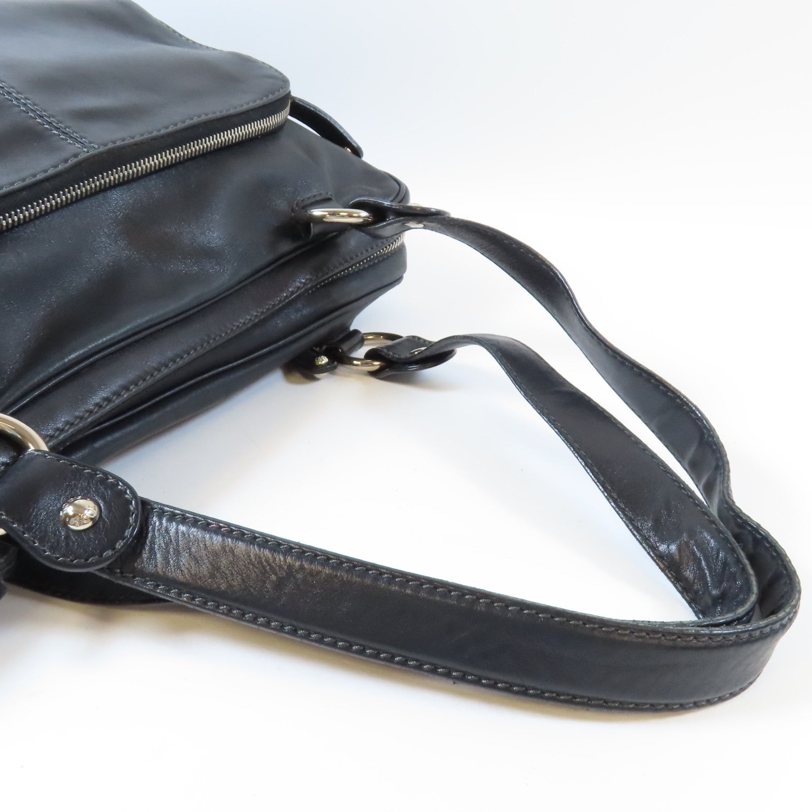 TOD’S 牛皮皮革Shoulder Bag銀扣肩背袋黑色