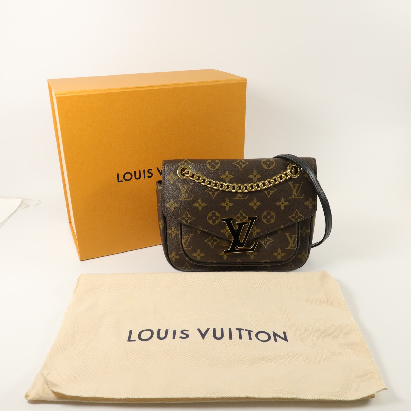 LOUIS VUITTON Monogram Passy鏈帶肩背袋