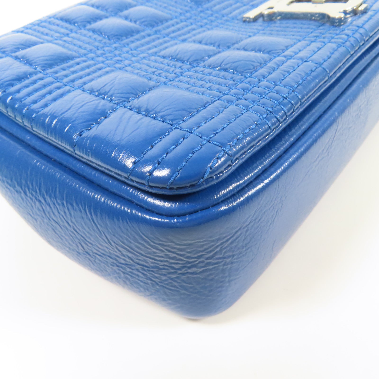 BURBERRY 牛皮皮革Chain Shoulder銀扣鏈帶肩背袋