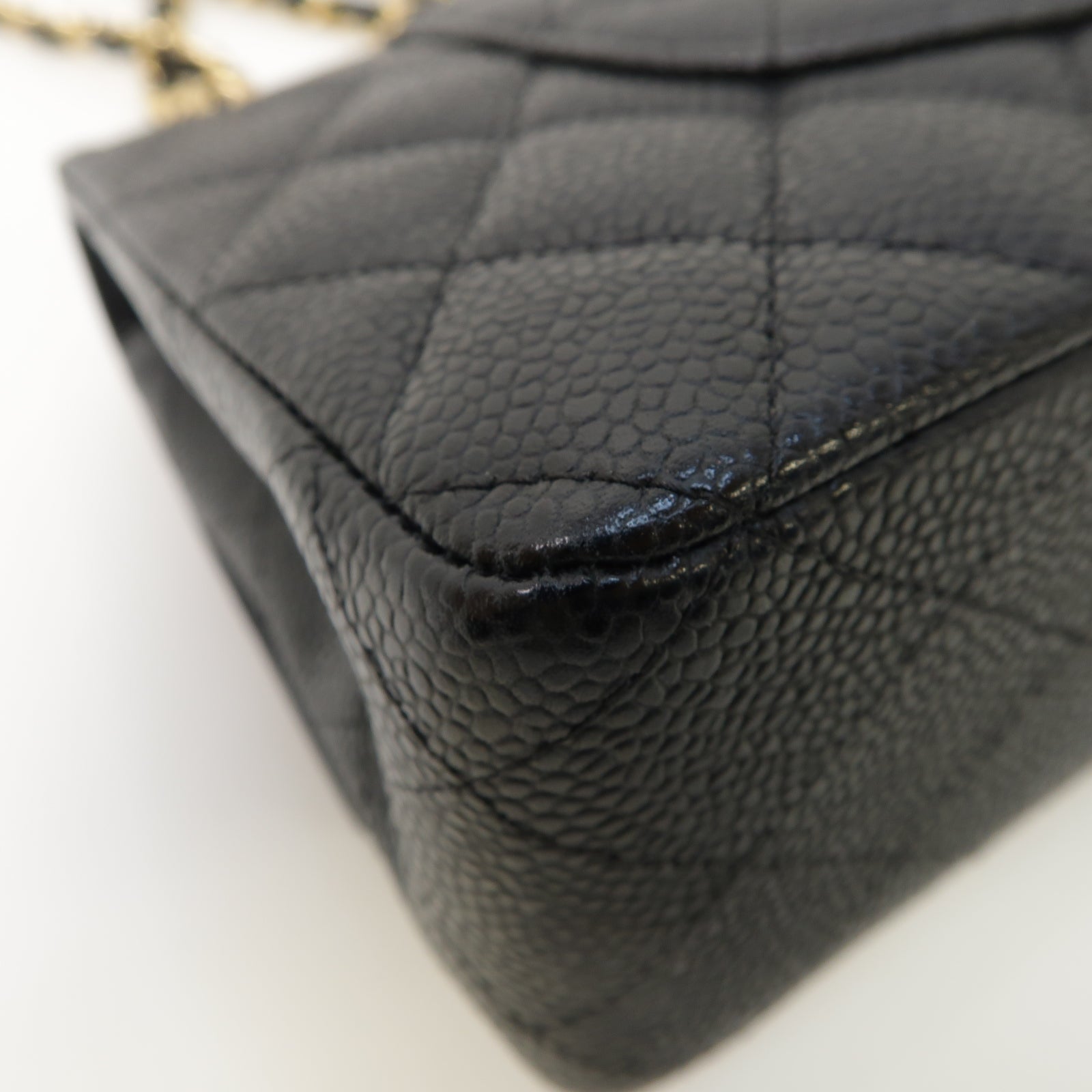 CHANEL 菱格Caviar皮革Classic 25 Chain Shoulder Bag金扣肩背袋黑色