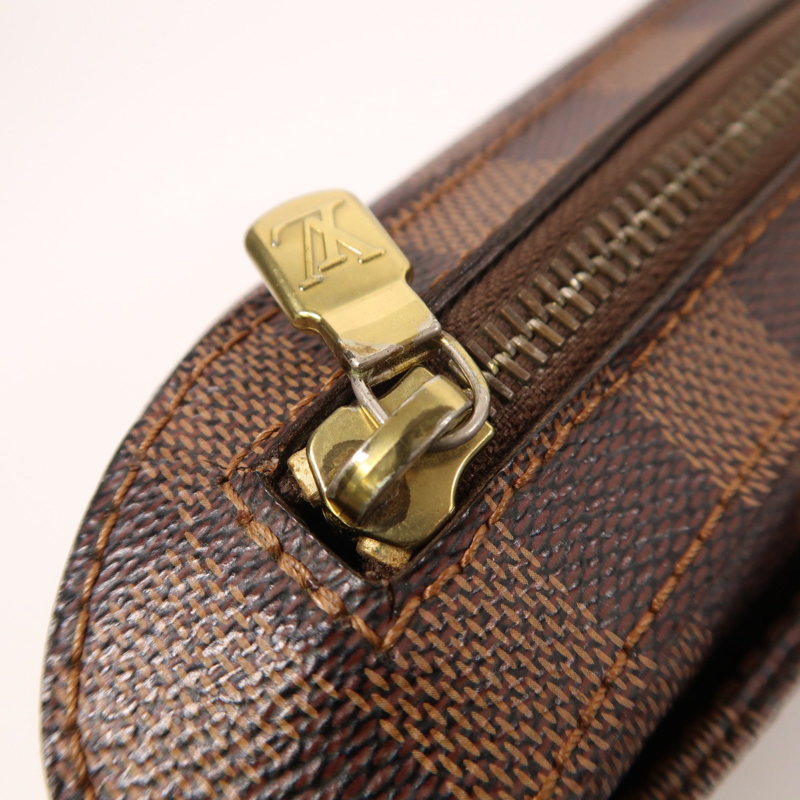 LOUIS VUITTON Damier Geronimos金扣腰包