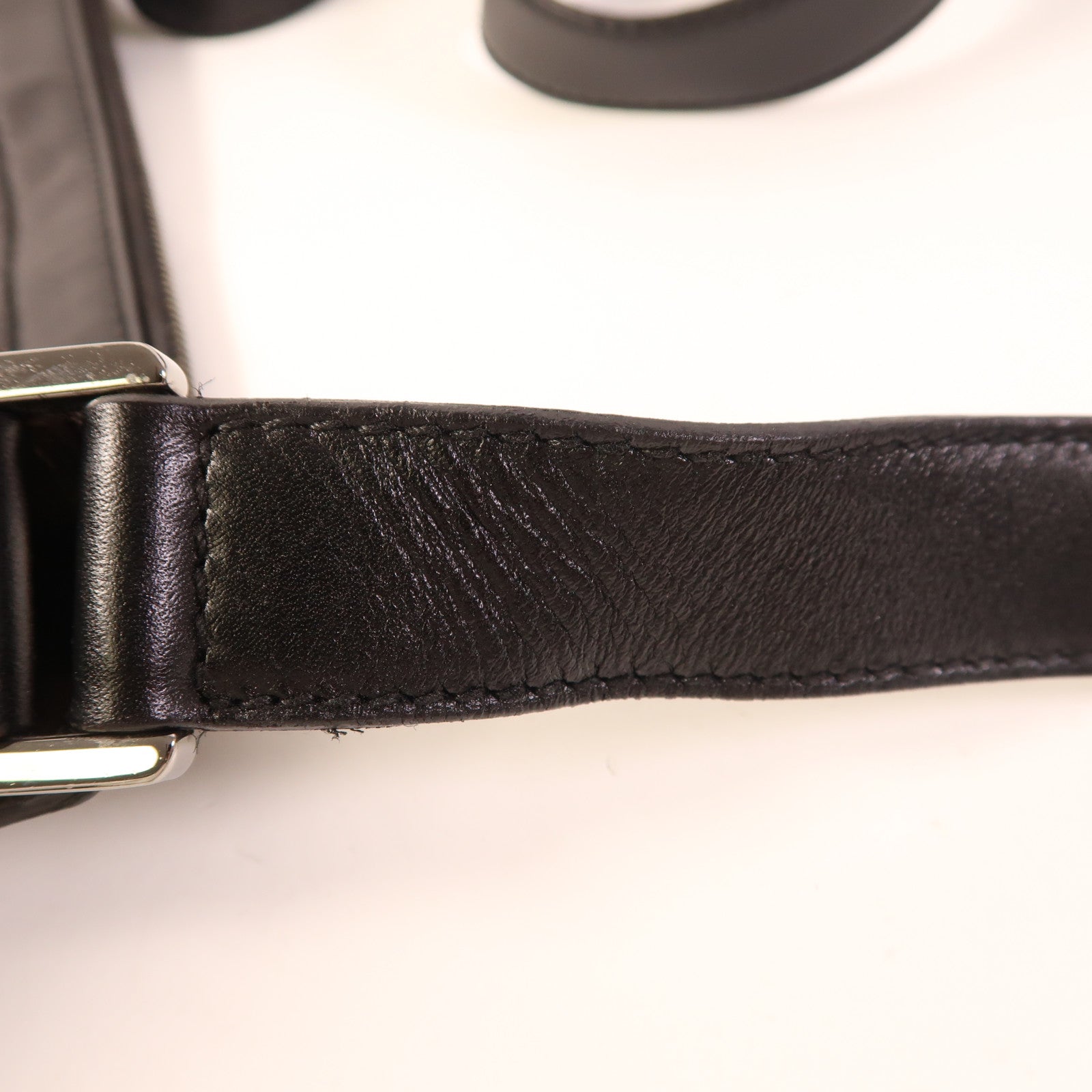 GUCCI 皮革Shoulder Bag銀扣肩背袋