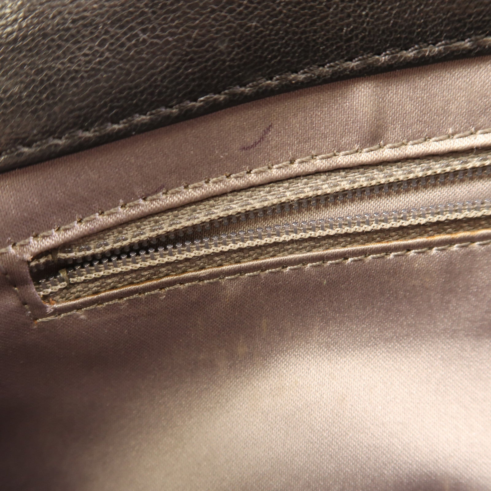 CHANEL 羊皮皮革Chain Shoulder銀扣鏈帶肩背袋