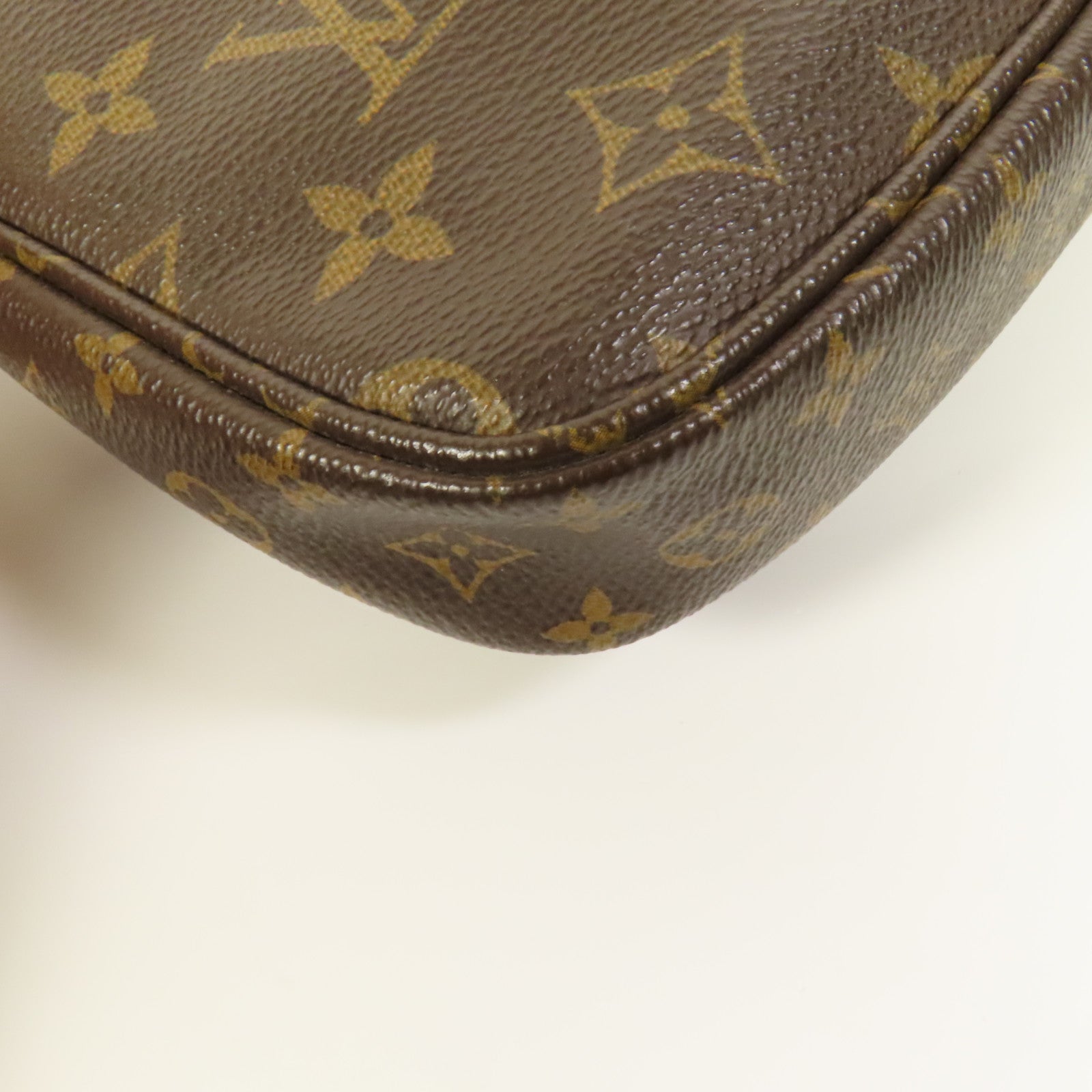 LOUIS VUITTON Monogram Multi Pochette Accessoires金扣肩背袋