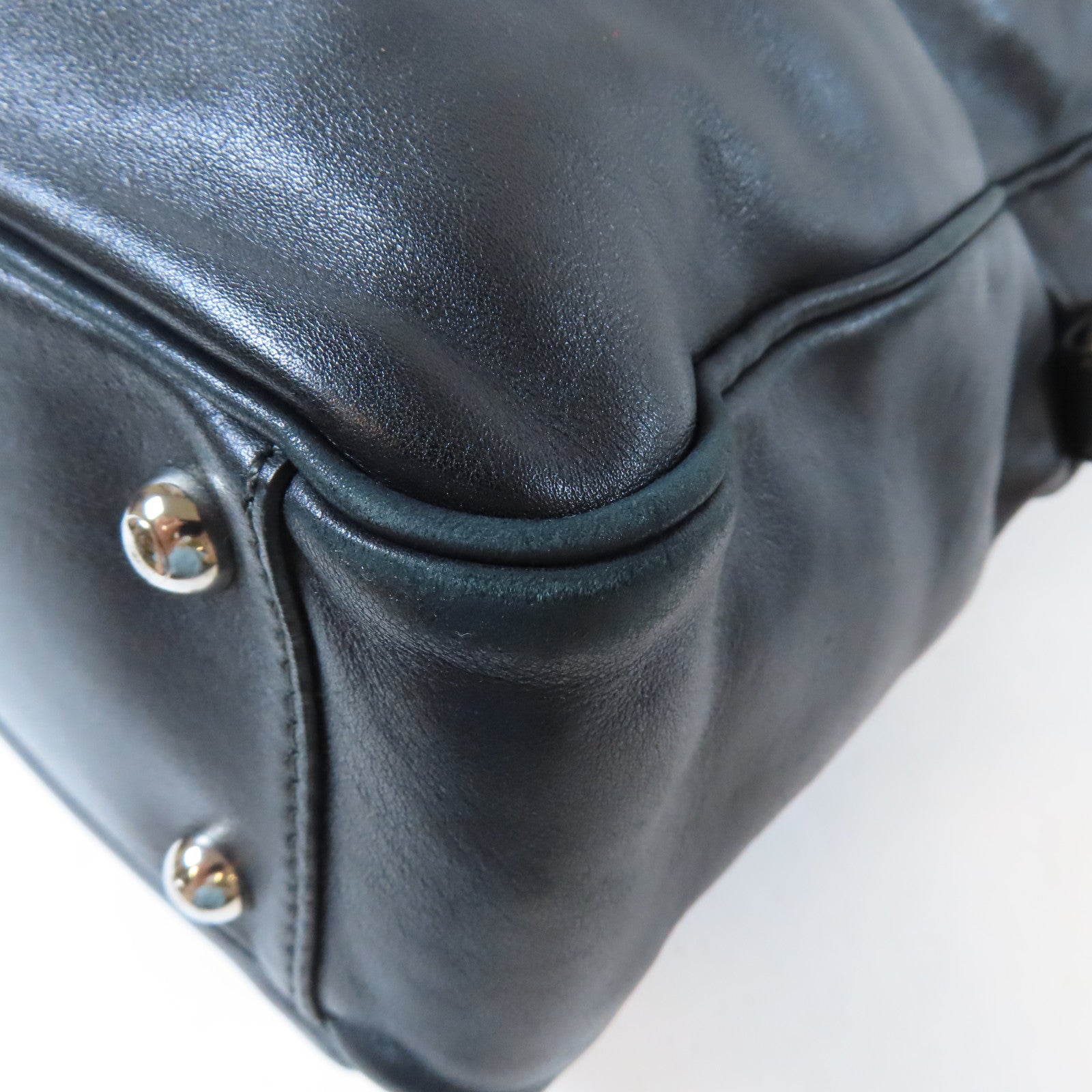 TOD’S 牛皮皮革Shoulder Bag銀扣肩背袋黑色