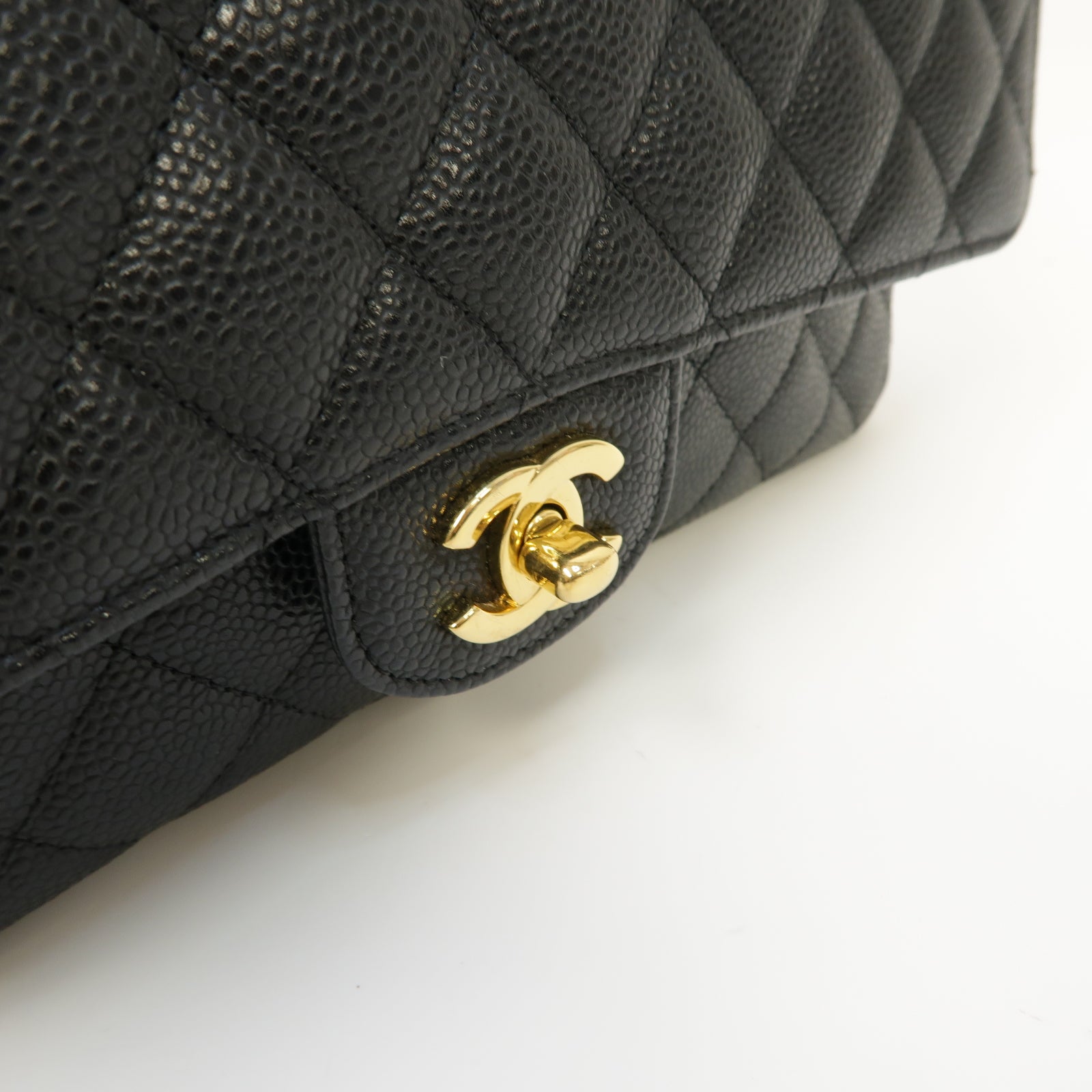 CHANEL 菱格Caviar皮革Classic 25 Chain Shoulder Bag金扣肩背袋黑色