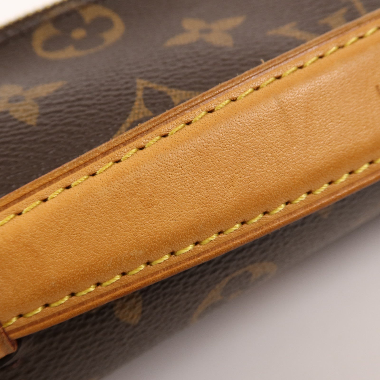 LOUIS VUITTON Monogram Pochette Metis MM金扣手挽肩背兩用袋
