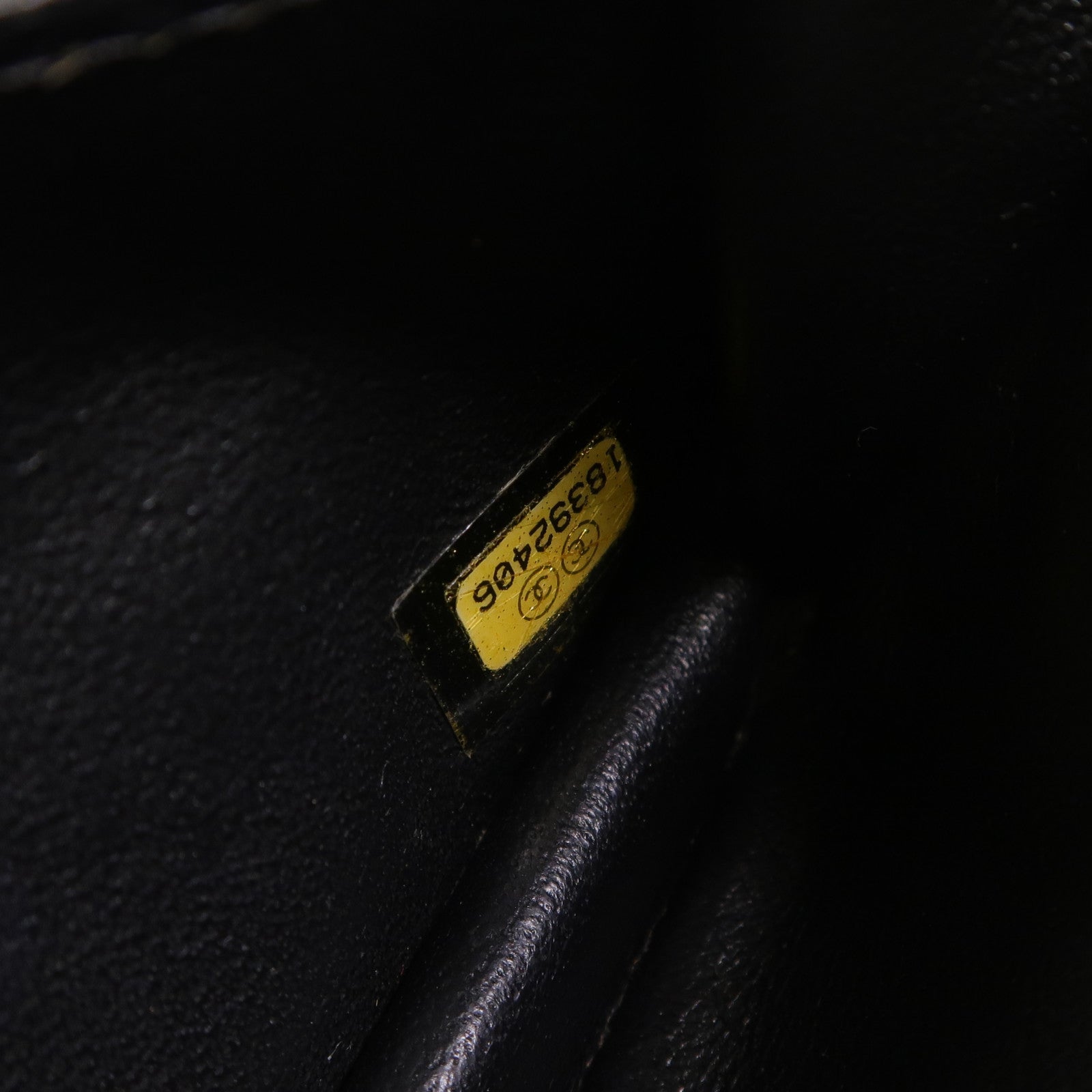 CHANEL 牛皮皮革Classic Extra Mini Flap Bag銀扣鏈帶肩背袋