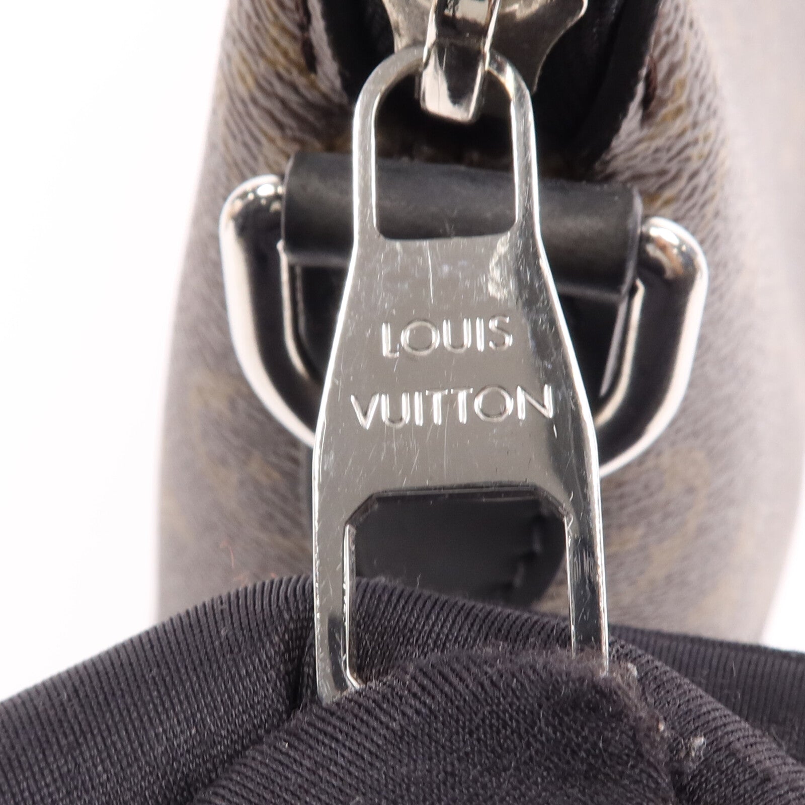 LOUIS VUITTON Monogram Macassar Porte-Documents Jour銀扣肩背袋