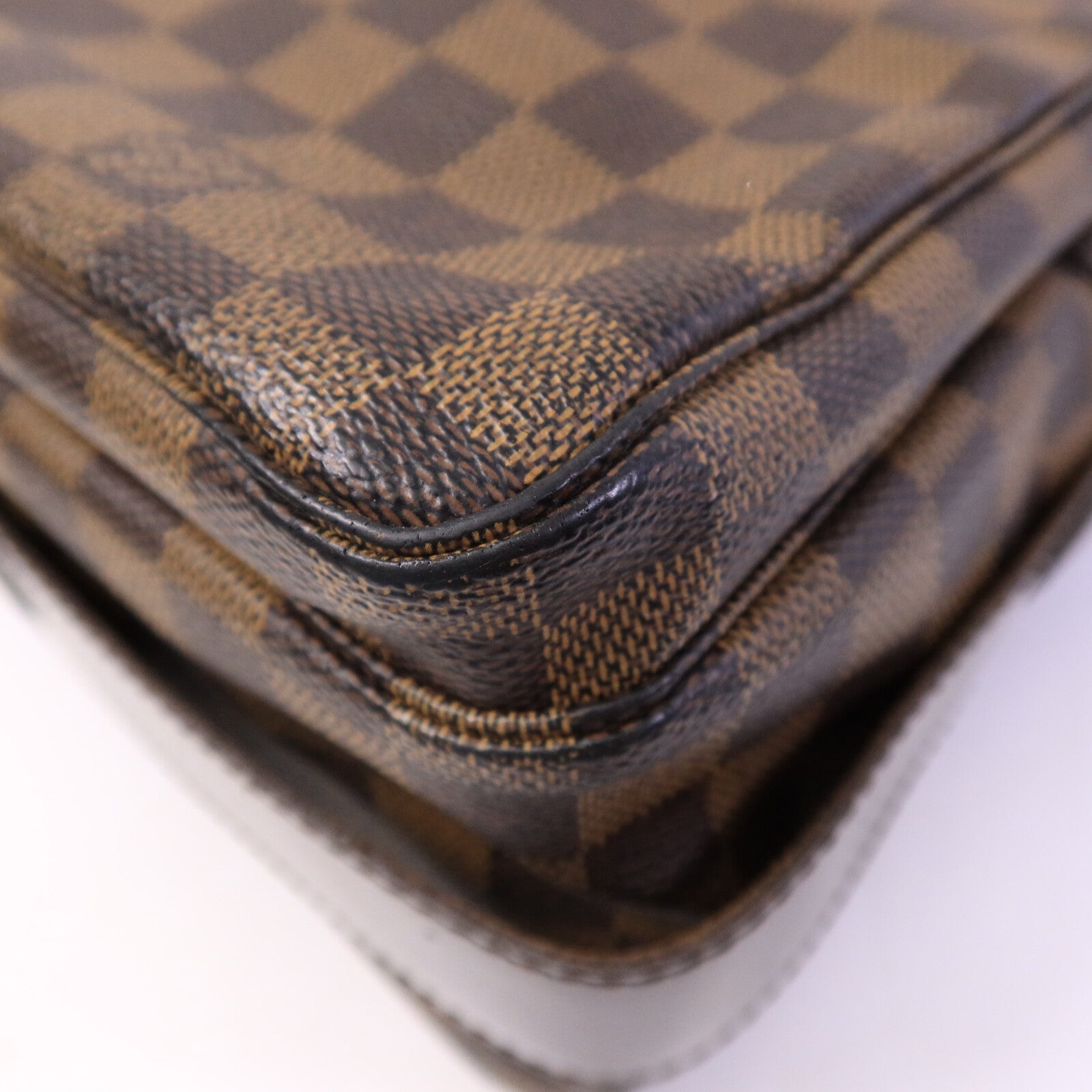 LOUIS VUITTON Damier Naviglio肩背袋