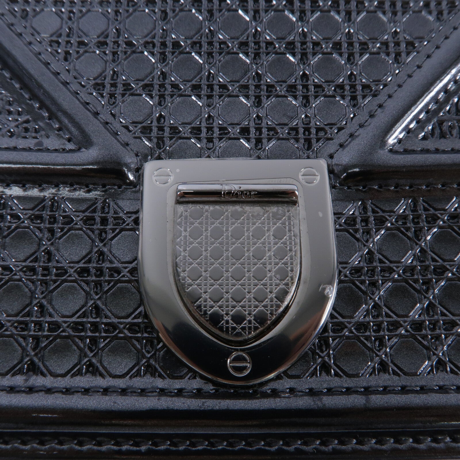 Dior 漆皮皮革Diorama Wallet On Chain鏈帶肩背袋