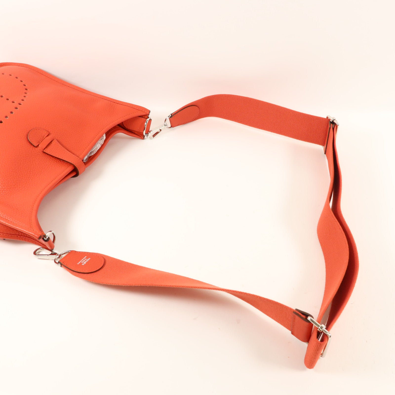 HERMES Clemence皮革Evelyne PM肩背袋Rouge Tomate