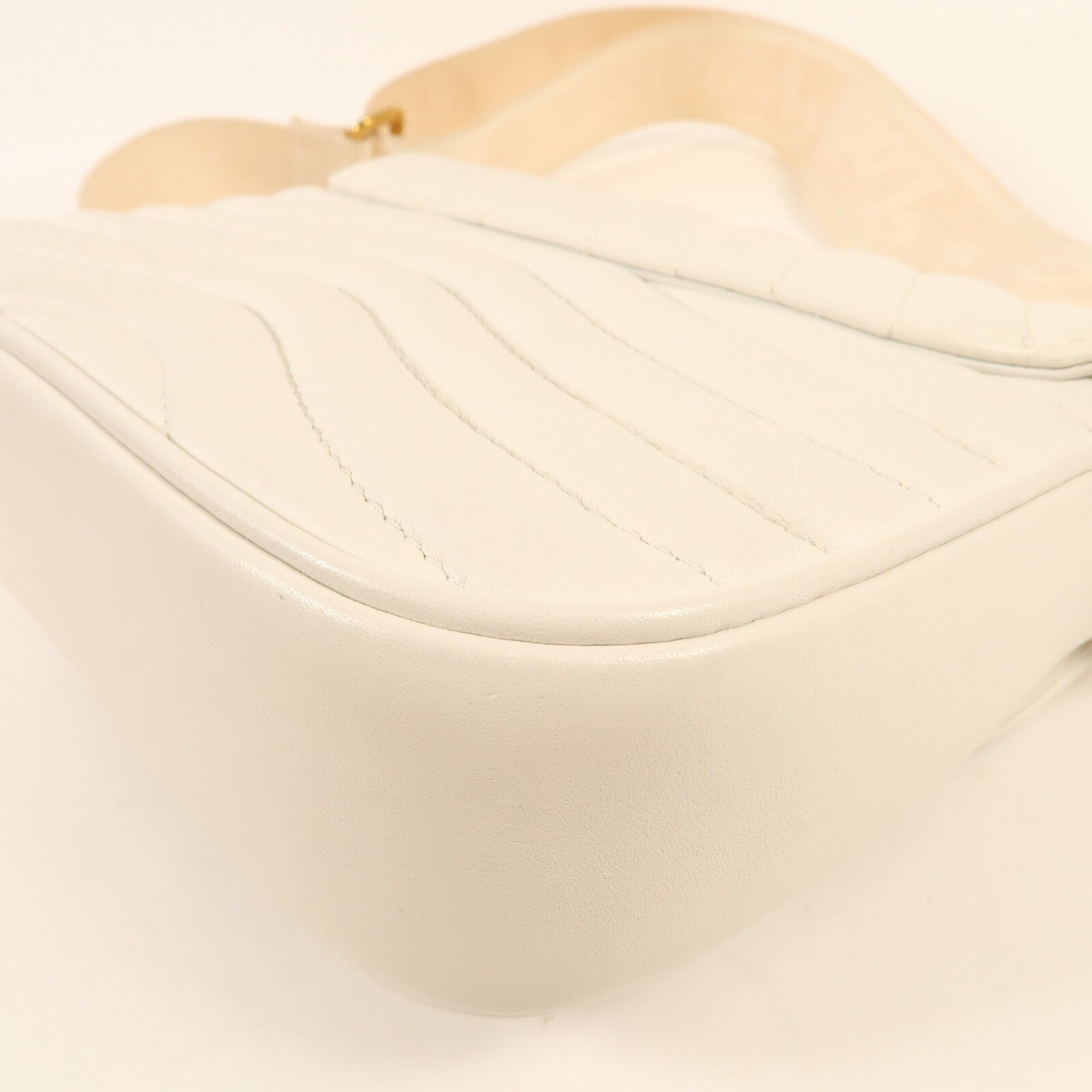 LOUIS VUITTON 牛皮皮革New Wave Multi Pochette金扣肩背袋