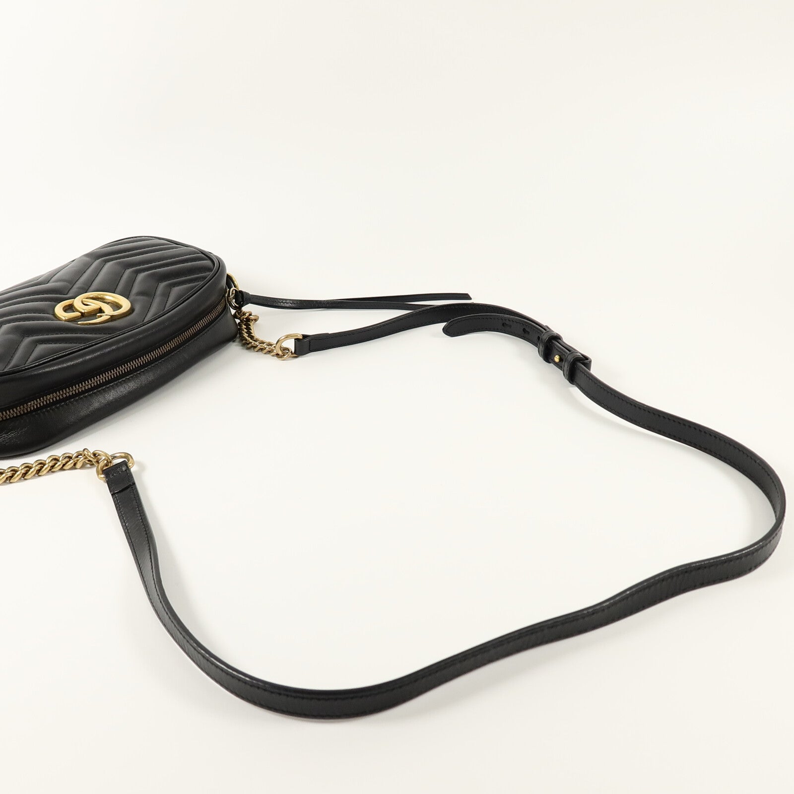 GUCCI 牛皮皮革GG Marmont肩背袋