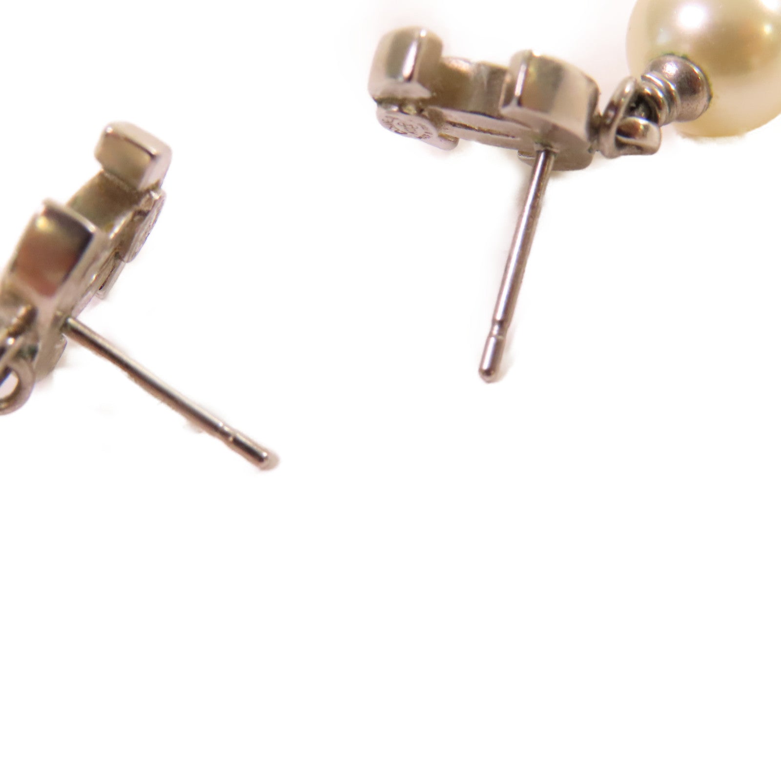 CHANEL 金屬/仿珍珠CC Drop Earrings耳環銀色/珍珠色