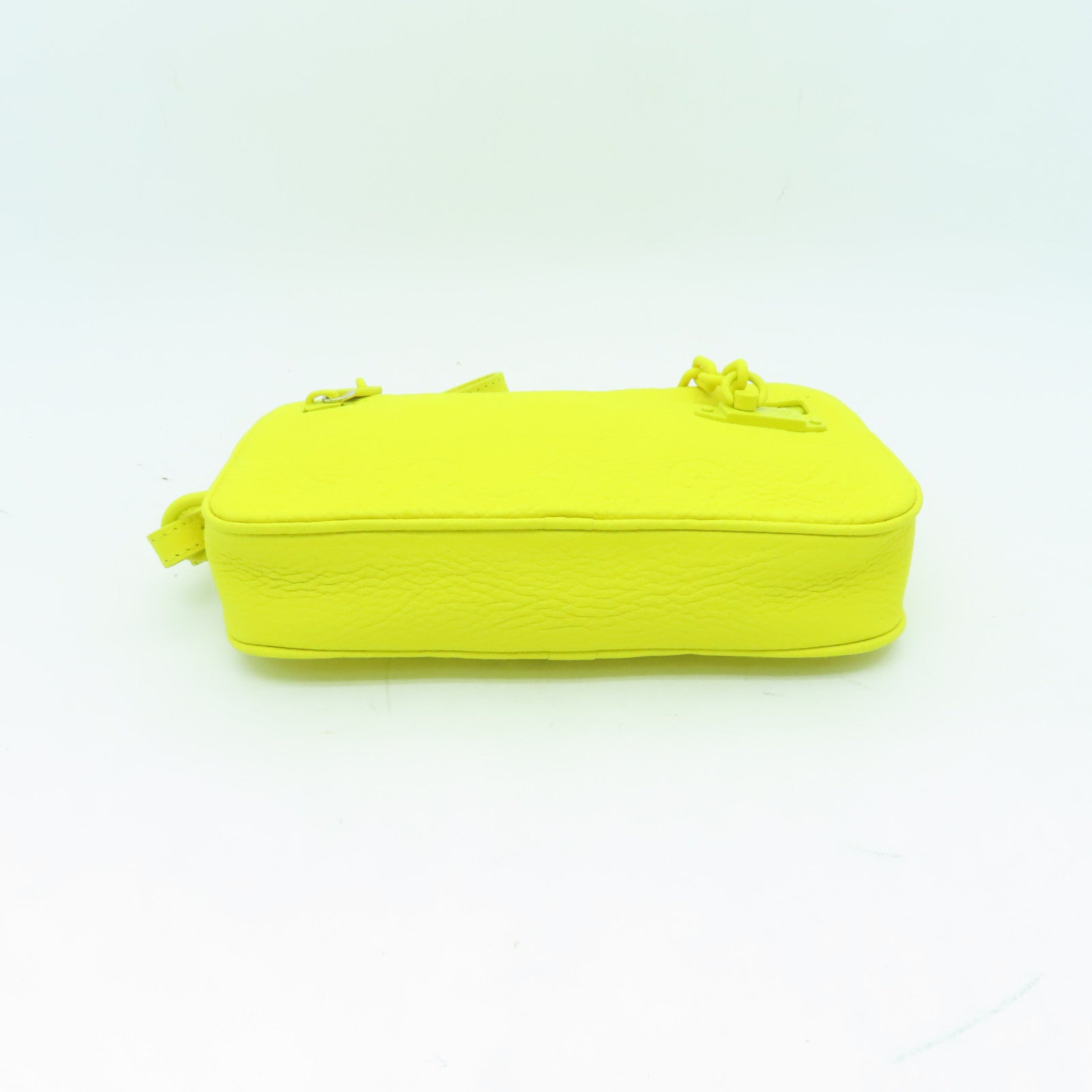 LOUIS VUITTON 【清倉大減價】Monogram Empreinte Pochette Volga Clutch銀扣手拿包黃色
