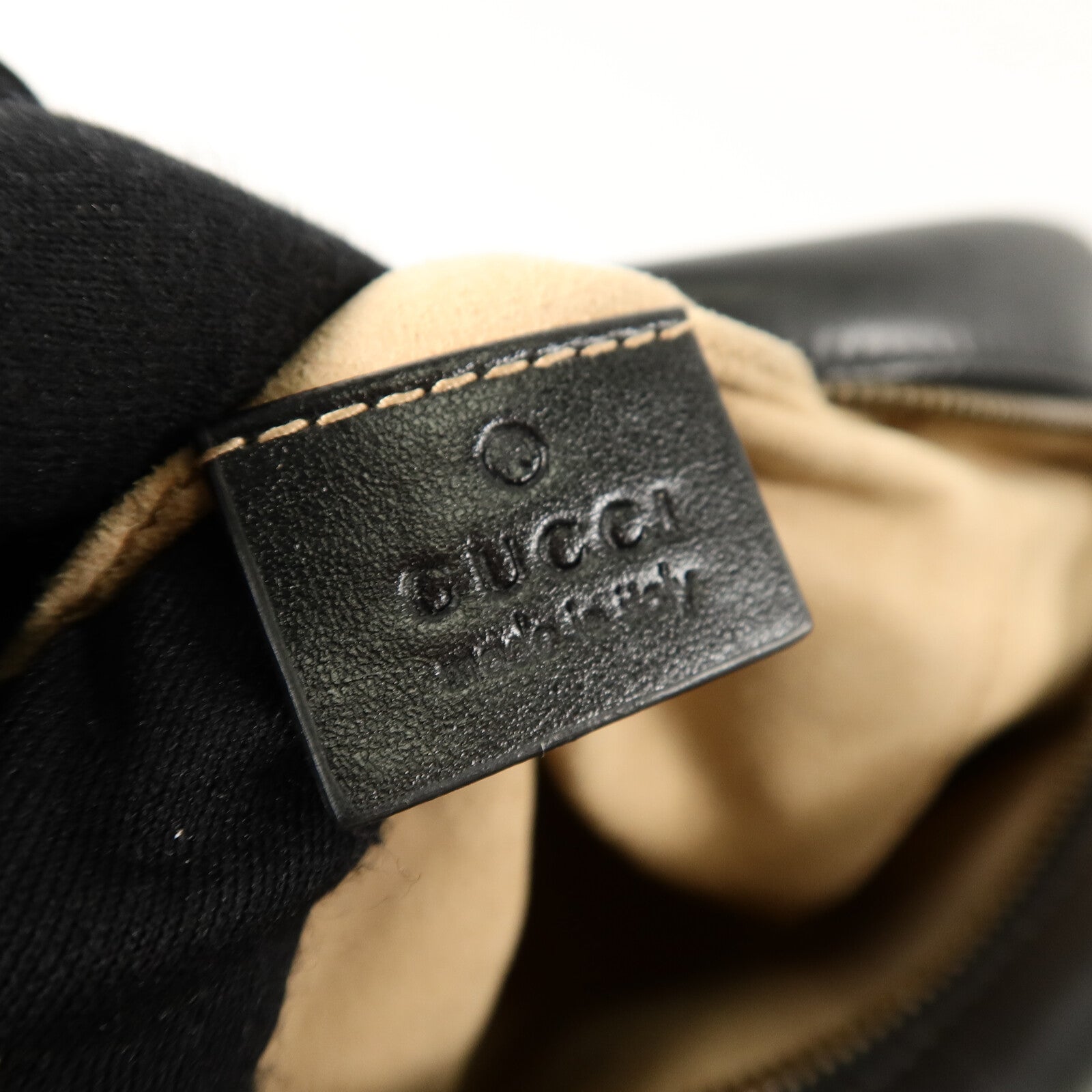GUCCI 牛皮皮革GG Marmont肩背袋
