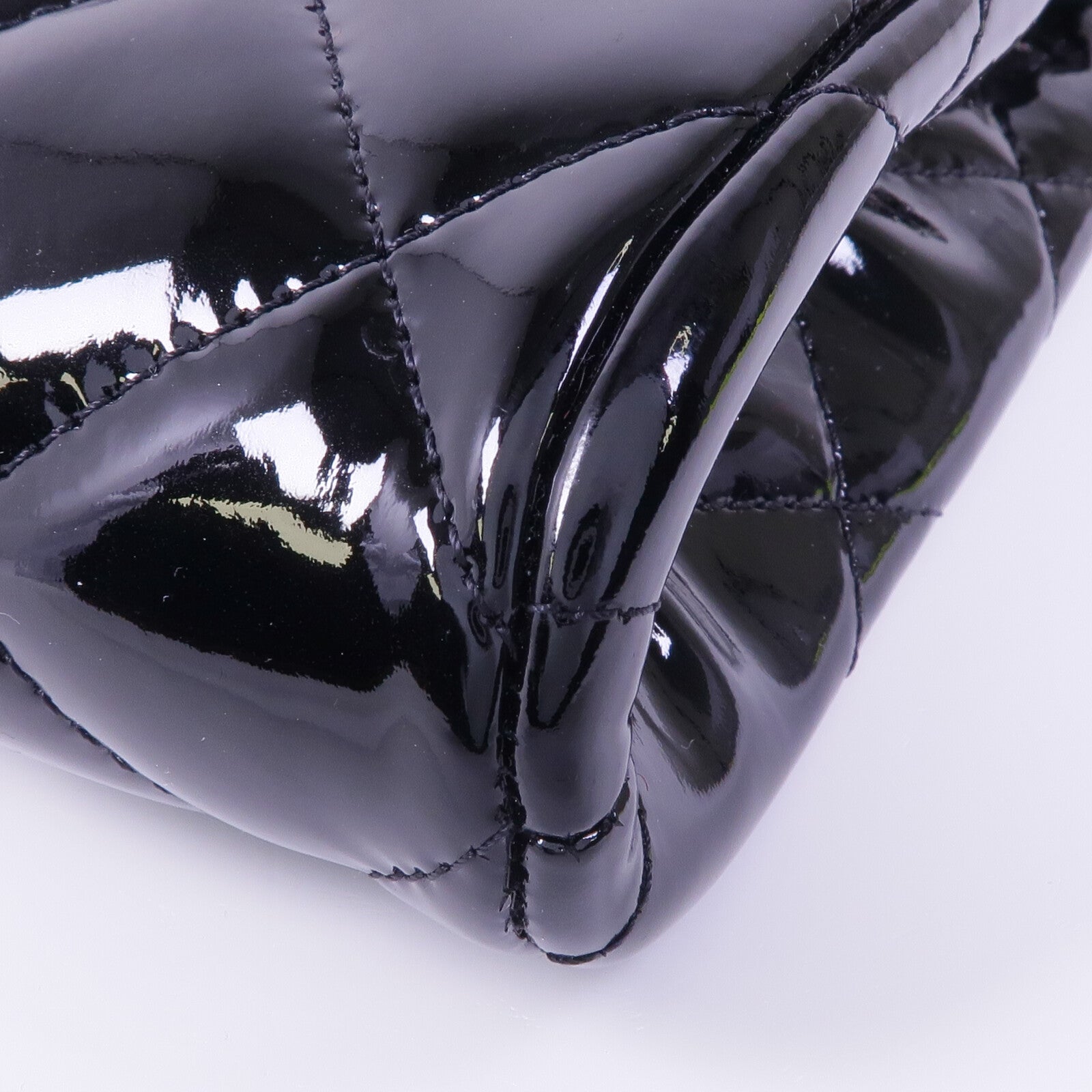 CHANEL 漆皮皮革Chain Shoulder Bag銀扣鏈帶肩背袋