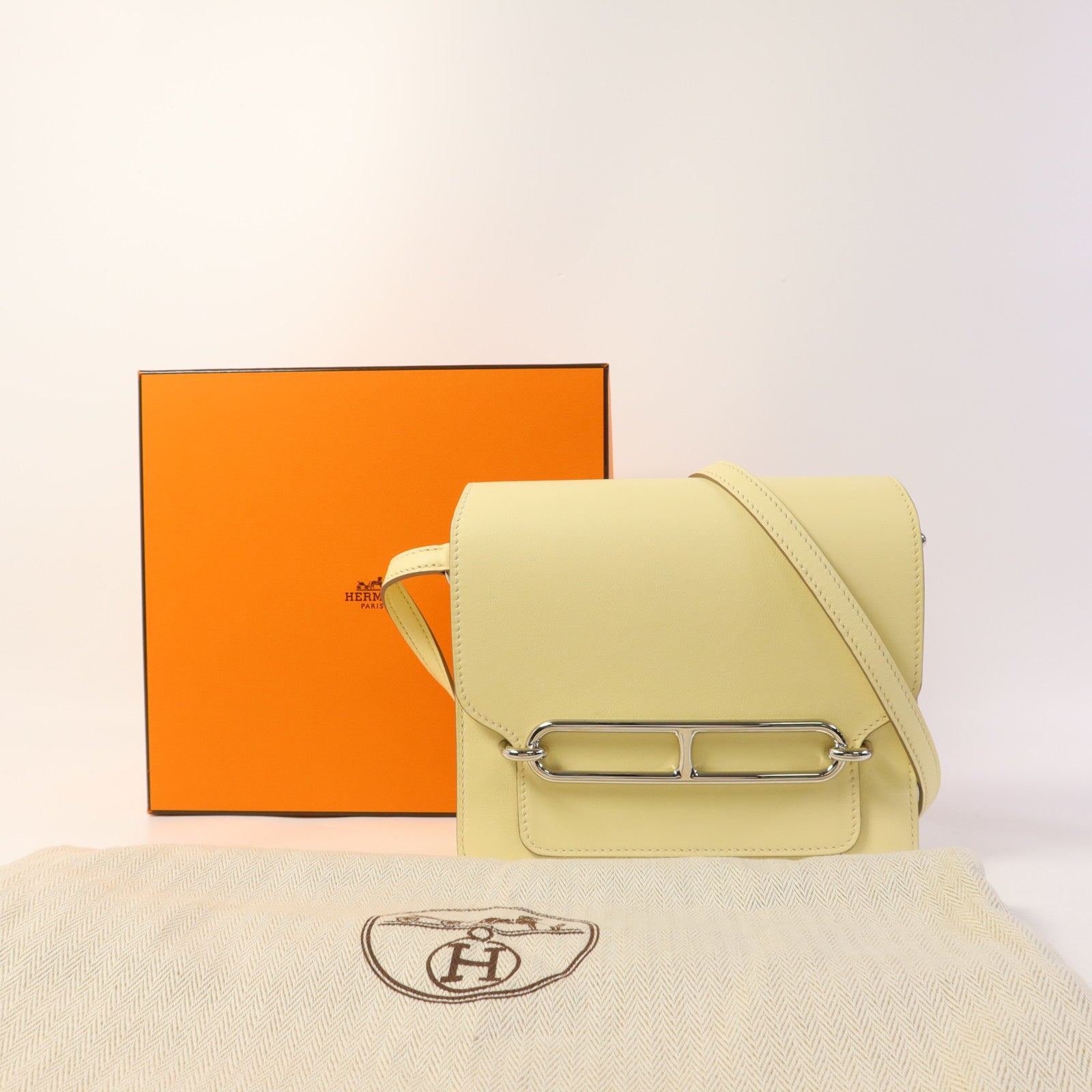 HERMES Swift皮革Roulis Mini銀扣肩背袋Jaune Milton