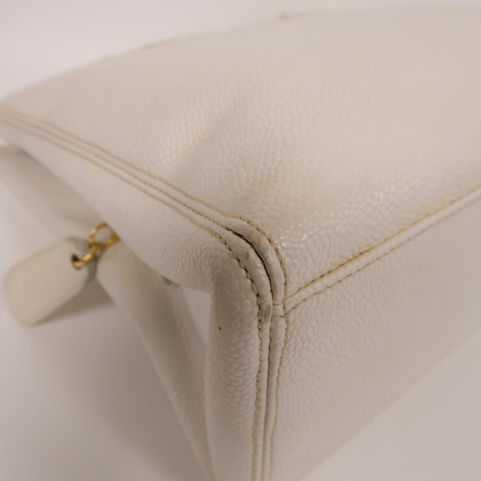 CHANEL **【激減優惠】Caviar皮革Handbag金扣手挽袋白色