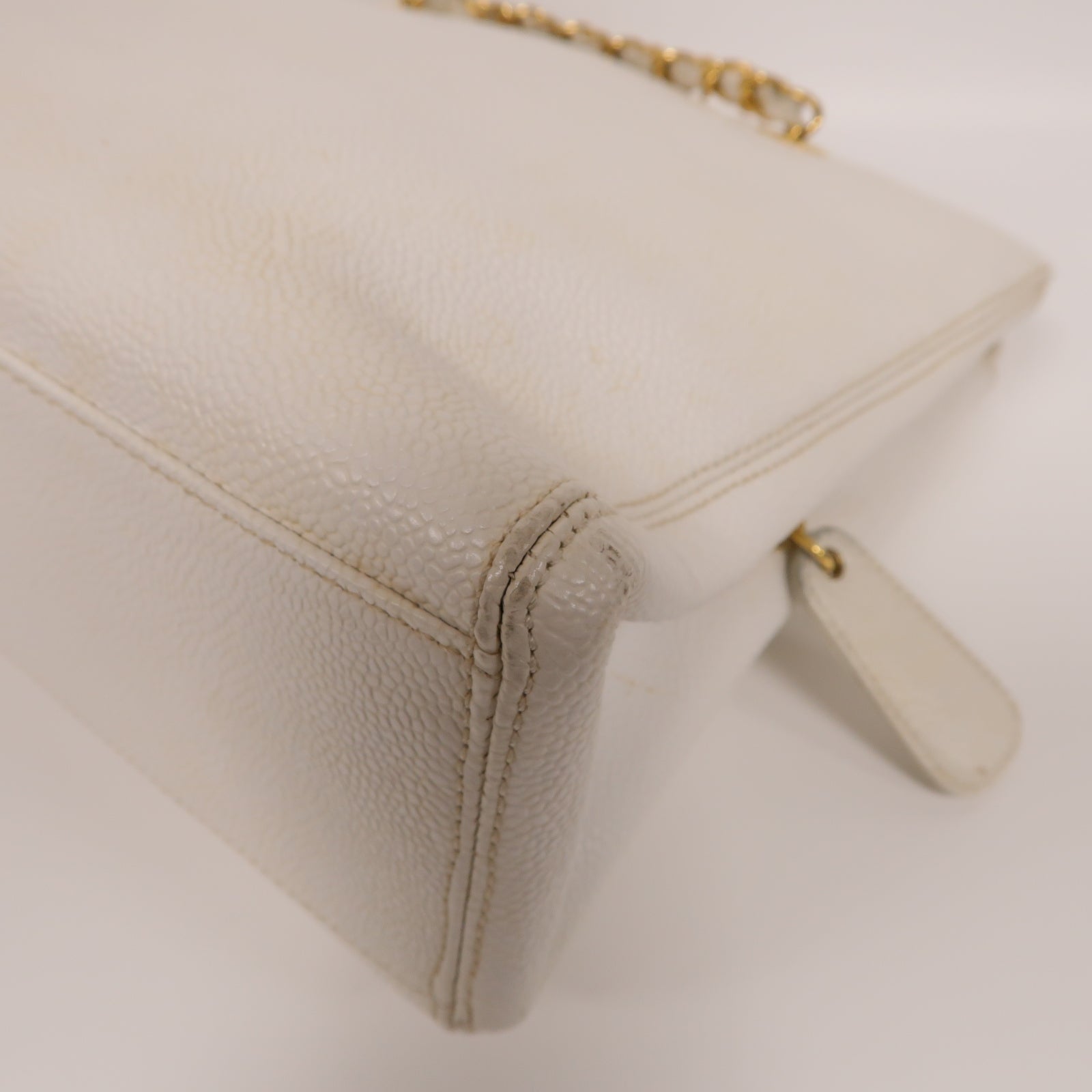 CHANEL **【激減優惠】Caviar皮革Handbag金扣手挽袋白色