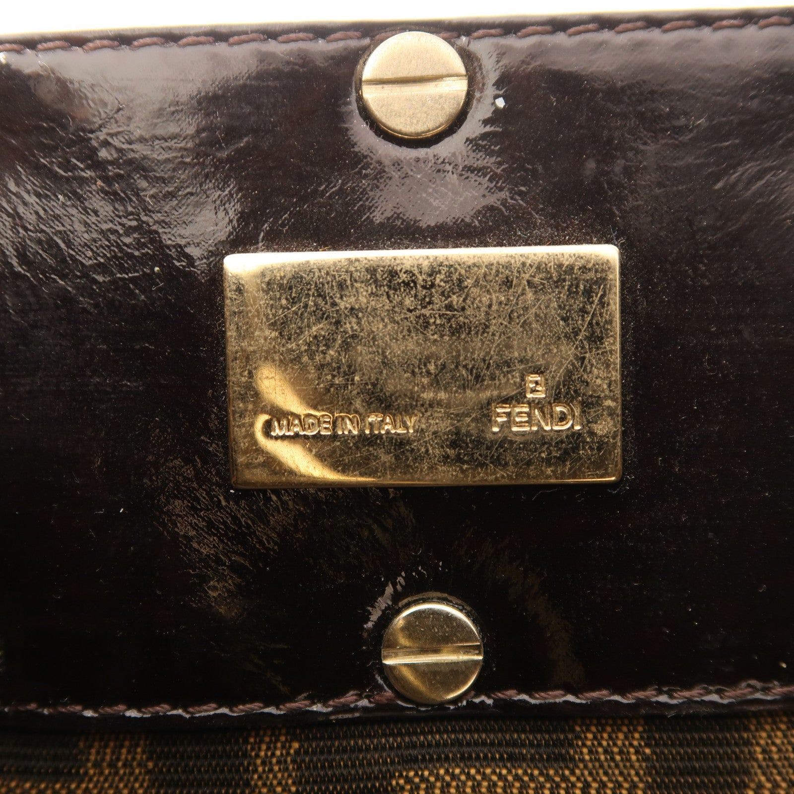 FENDI 帆布Shoulder Bag金扣肩背袋