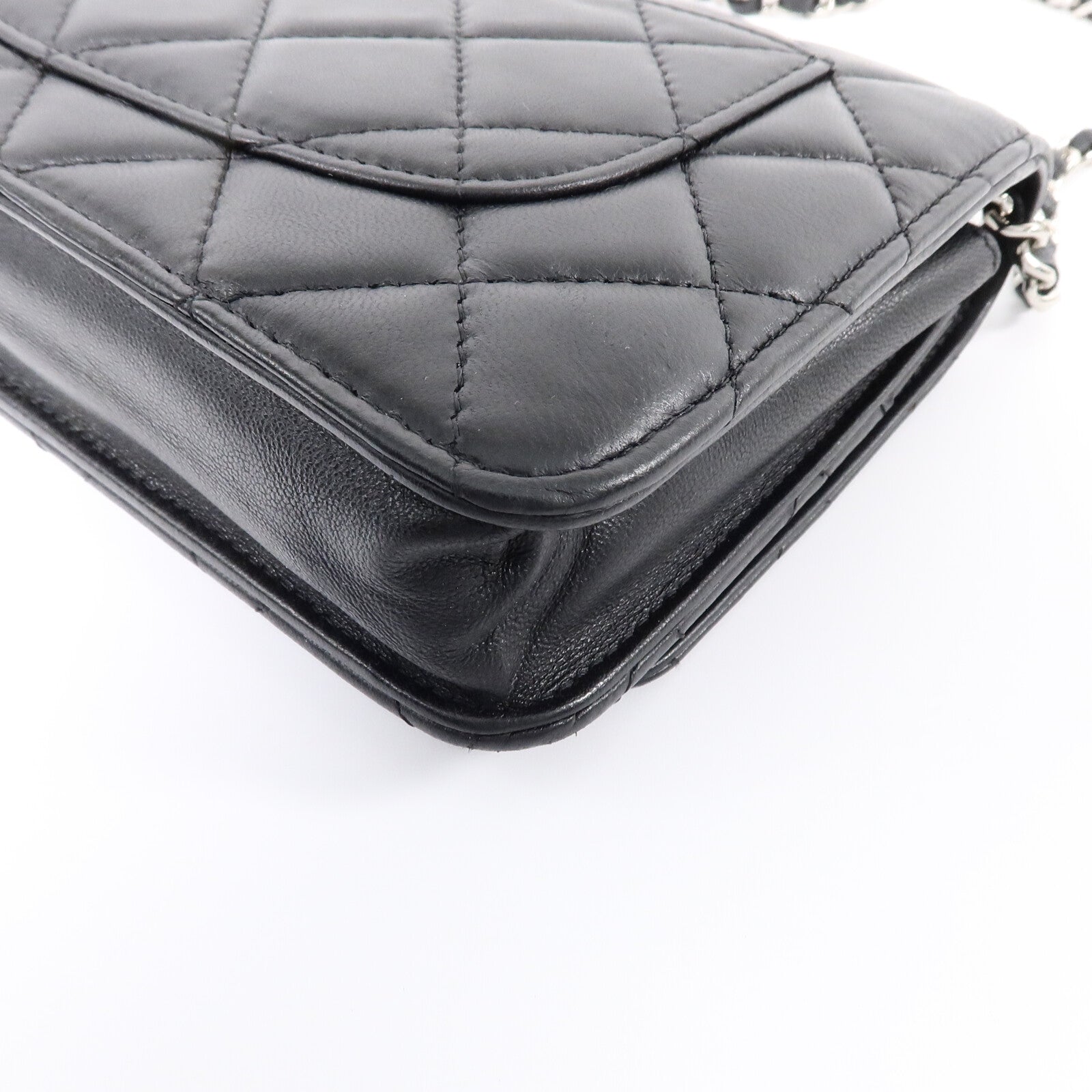 CHANEL 羊皮皮革WOC Wallet On Chain鏈帶肩背袋