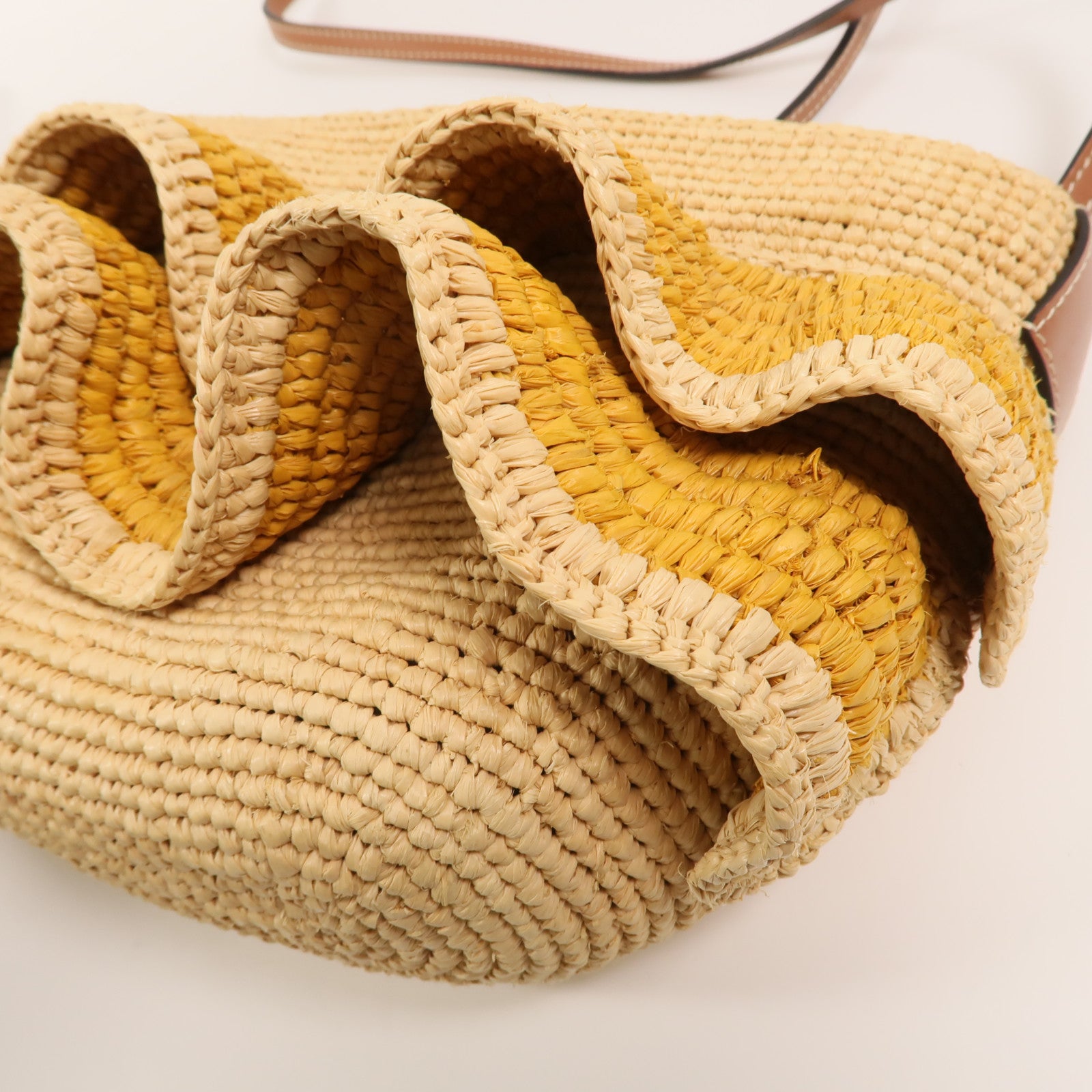 LOEWE Raffia/牛皮皮革Paula's Ibiza Ruffle Pochette肩背袋
