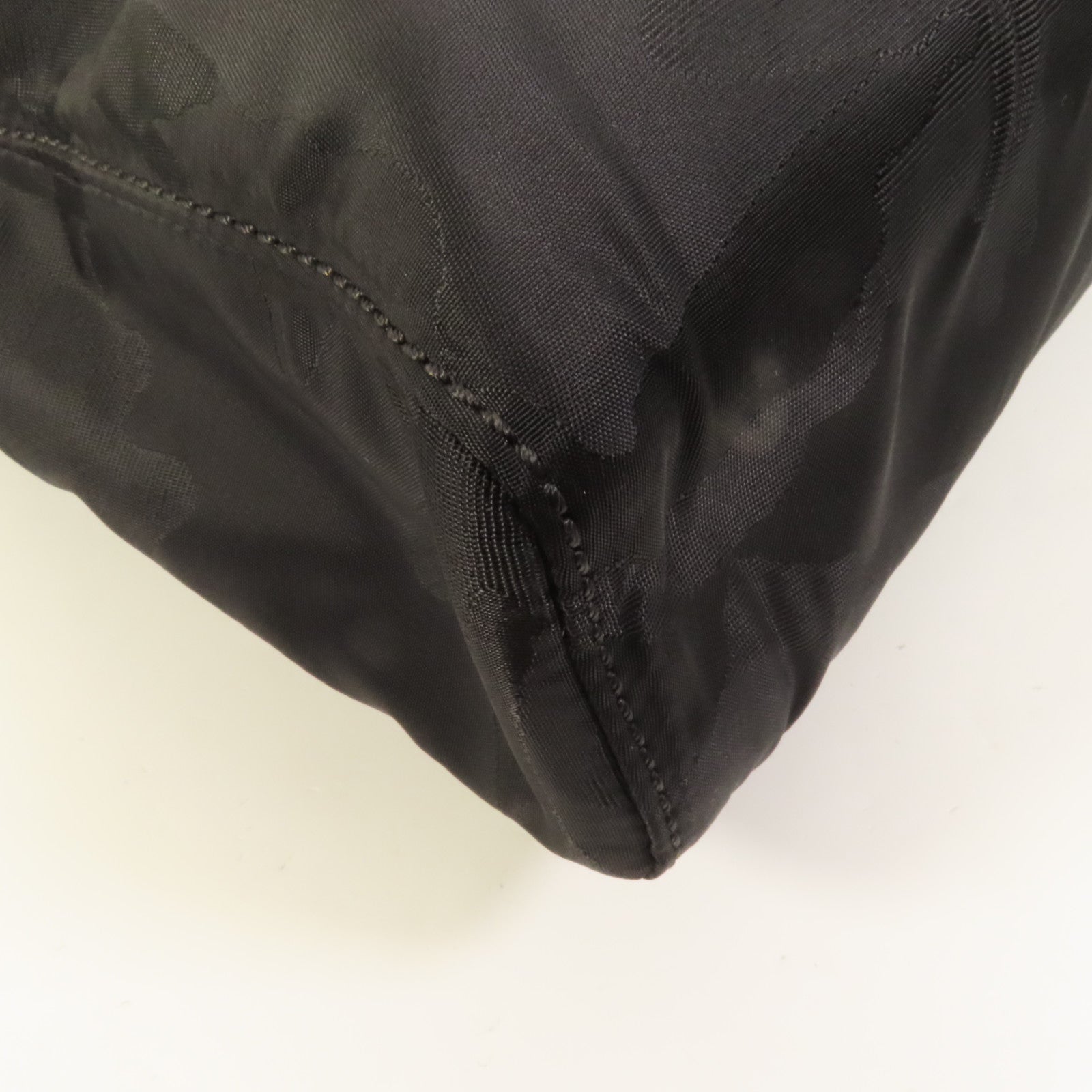 Valentino 尼龍Camouflafe Bricase手挽肩背兩用袋