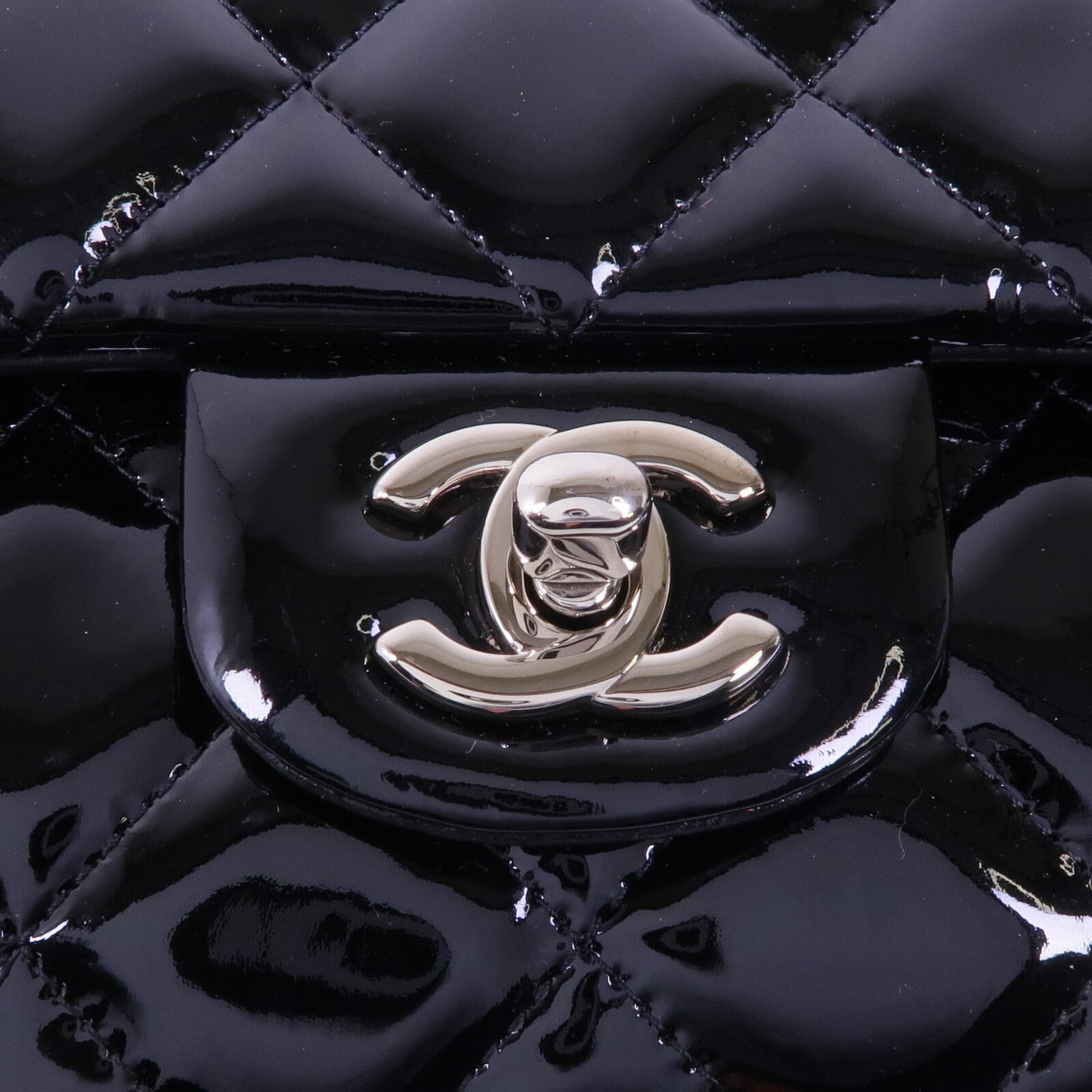 CHANEL 漆皮皮革Chain Shoulder Bag銀扣鏈帶肩背袋