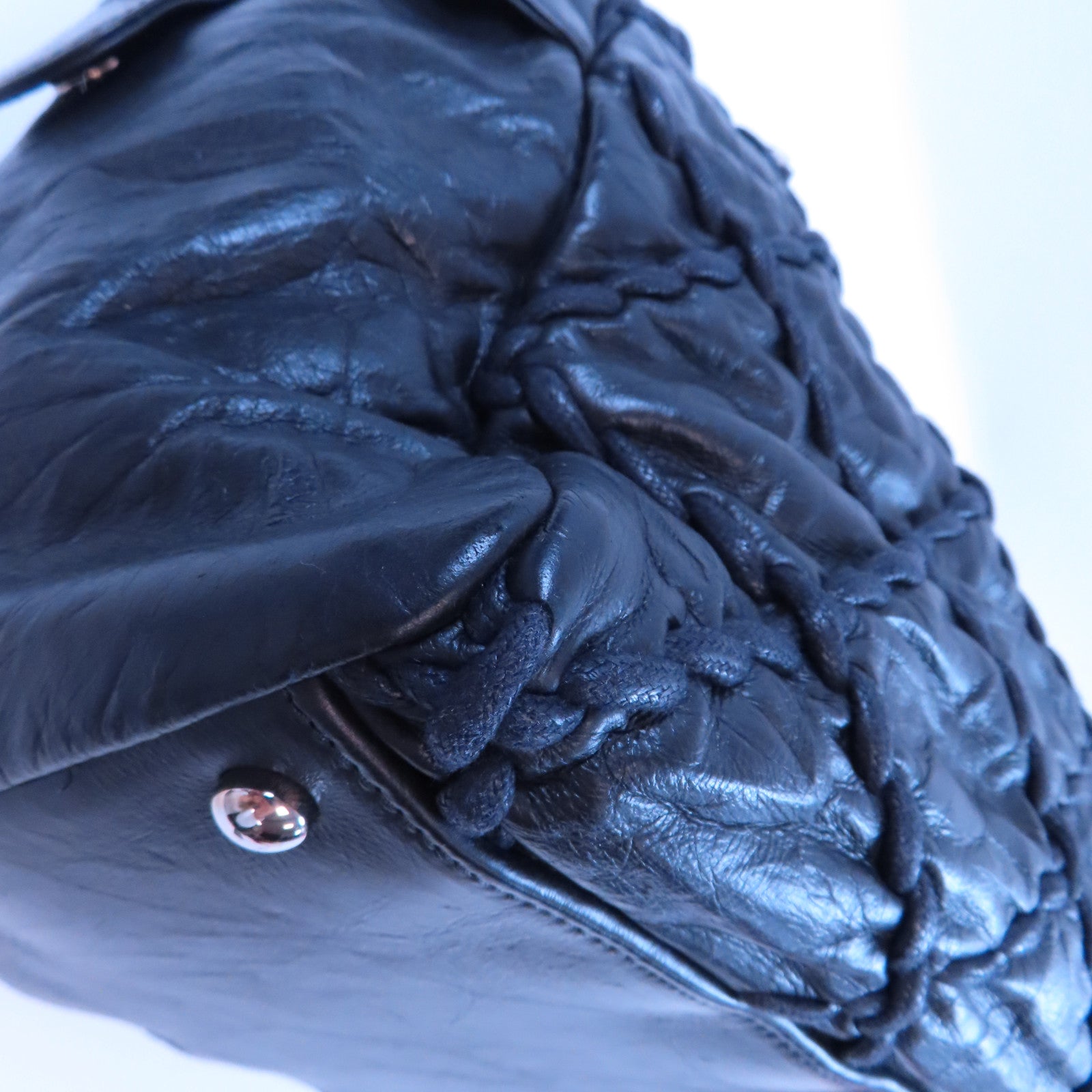 CHANEL 牛皮皮革Shoulder Bag金扣鏈帶肩背袋黑色