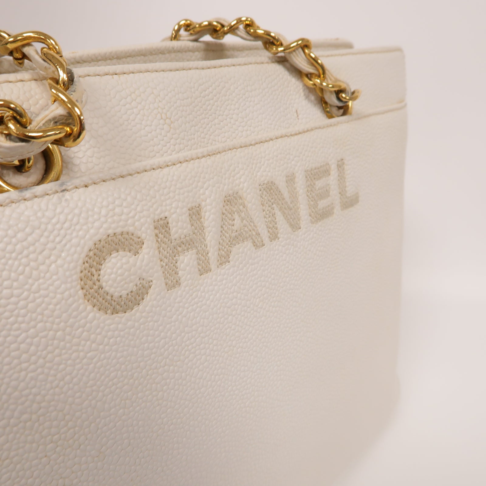 CHANEL **【激減優惠】Caviar皮革Handbag金扣手挽袋白色