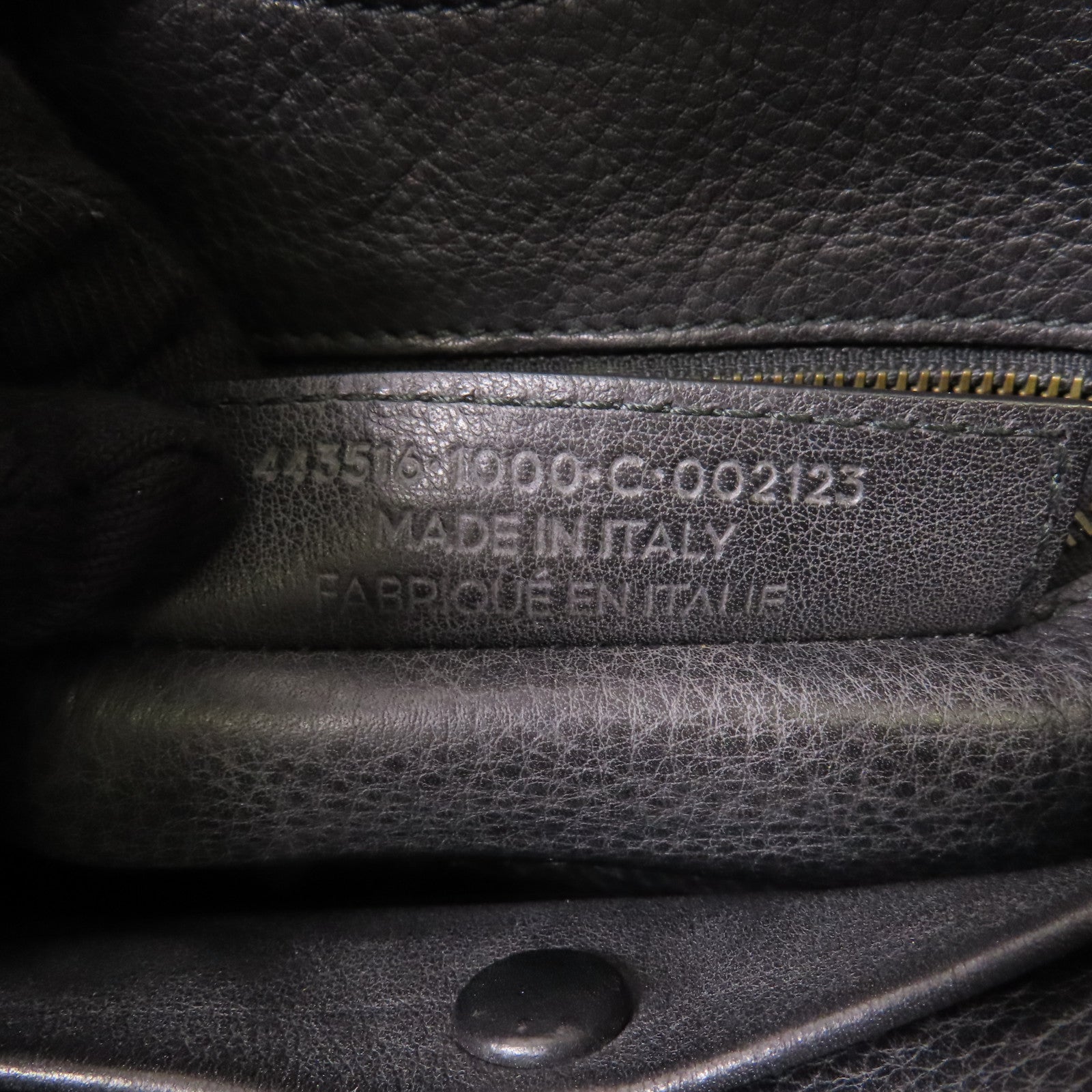 BALENCIAGA 牛皮皮革Blackout City手挽肩背兩用袋