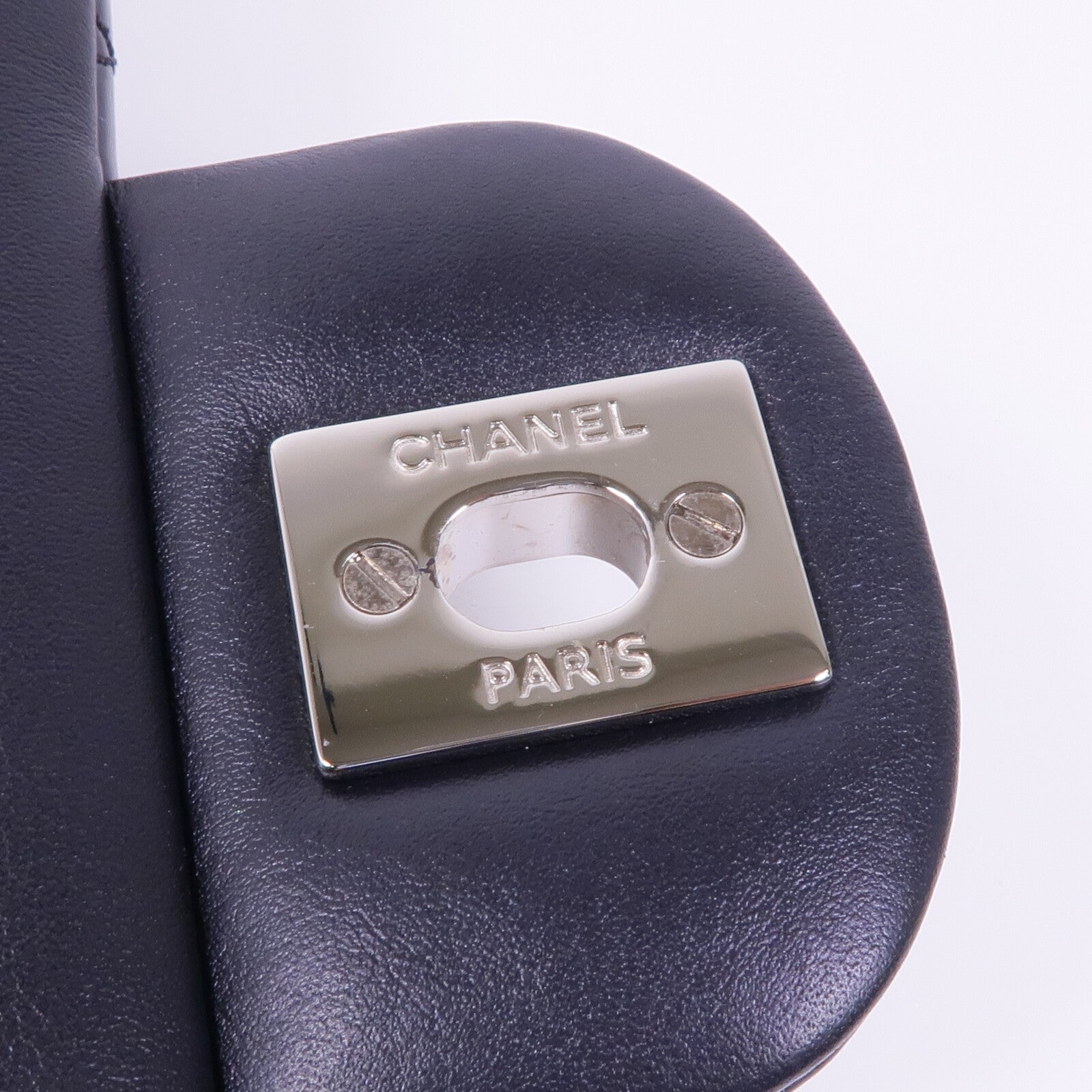 CHANEL 漆皮皮革Chain Shoulder Bag銀扣鏈帶肩背袋