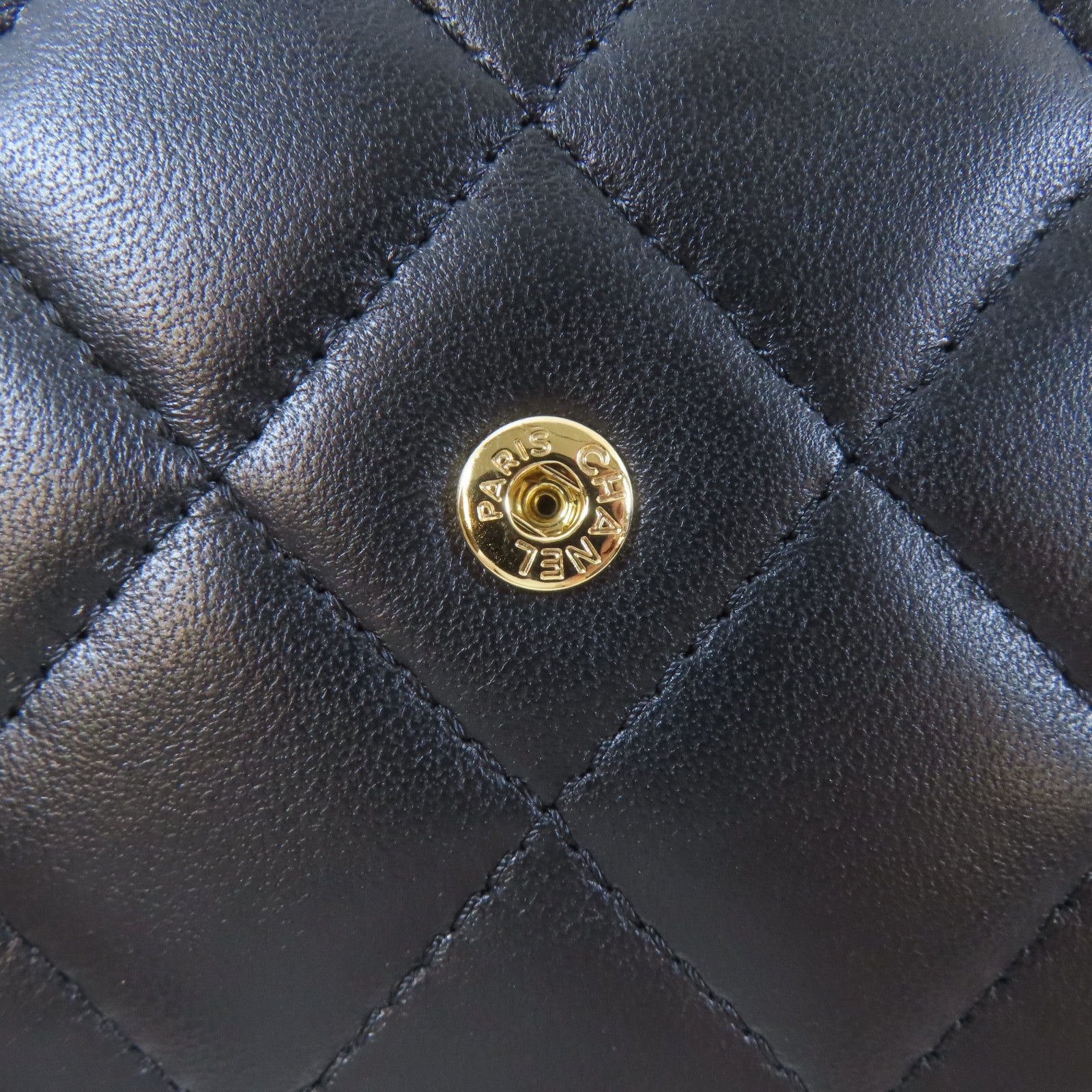 CHANEL 菱格牛皮皮革Wallet On Chain金扣鏈帶肩背袋黑色