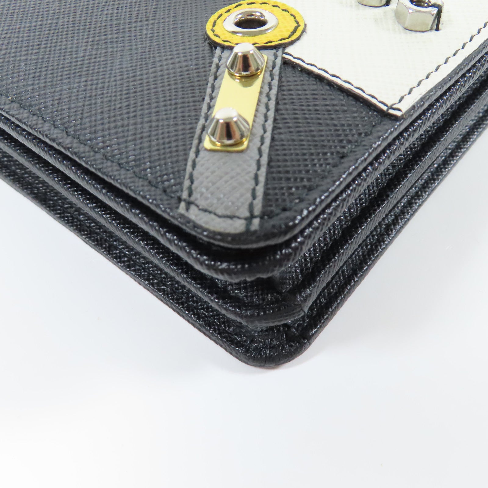 PRADA 牛皮皮革Robot Wallet Bag金扣肩背袋