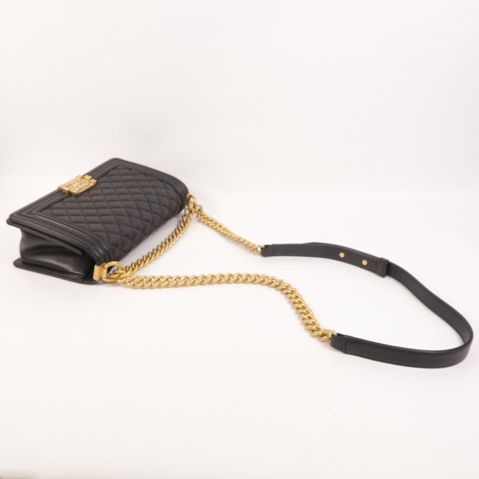 CHANEL 羊皮皮革Boy 25金扣鏈帶肩背袋