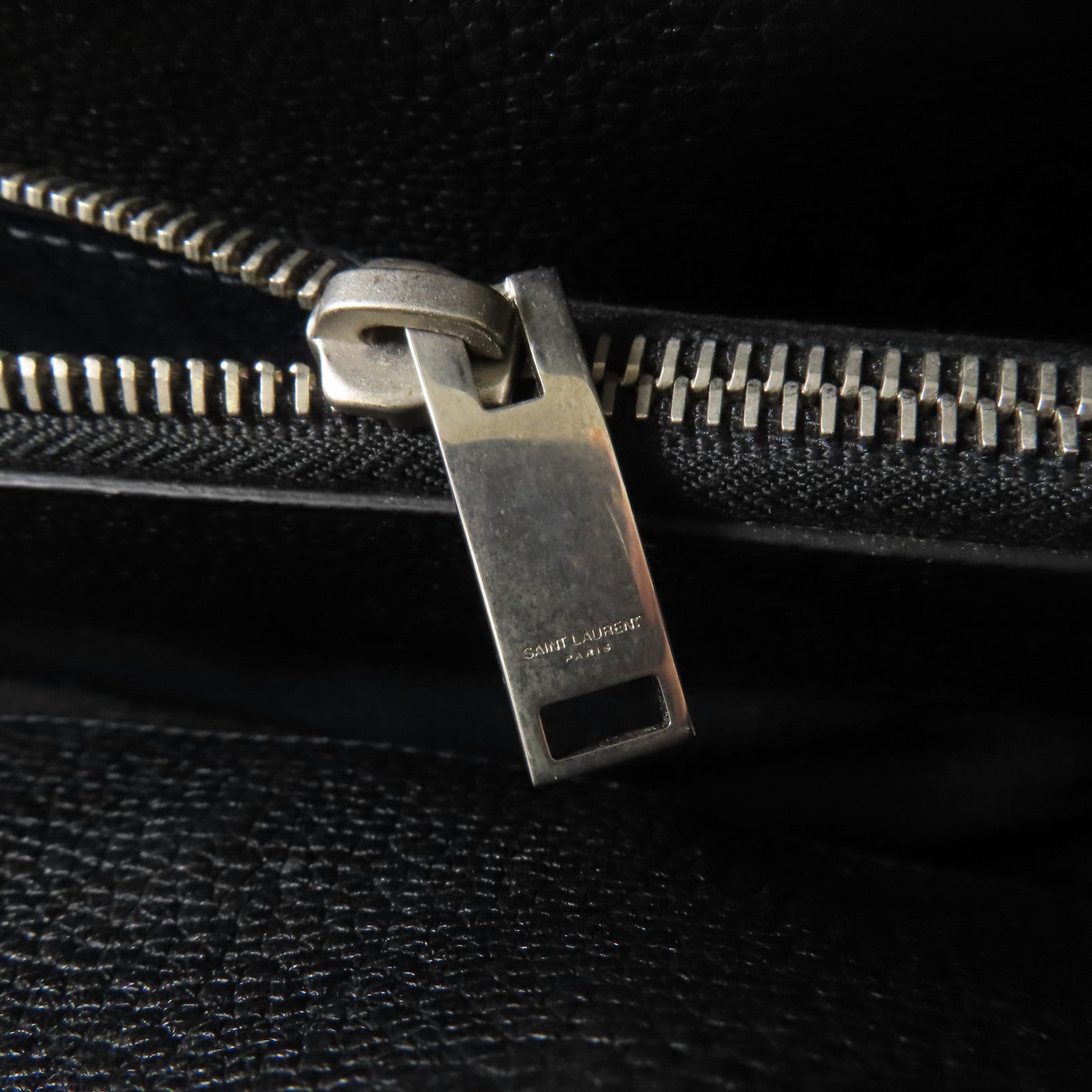 SAINT LAURENT 牛皮皮革Sac De Jour銀扣手挽肩背兩用袋