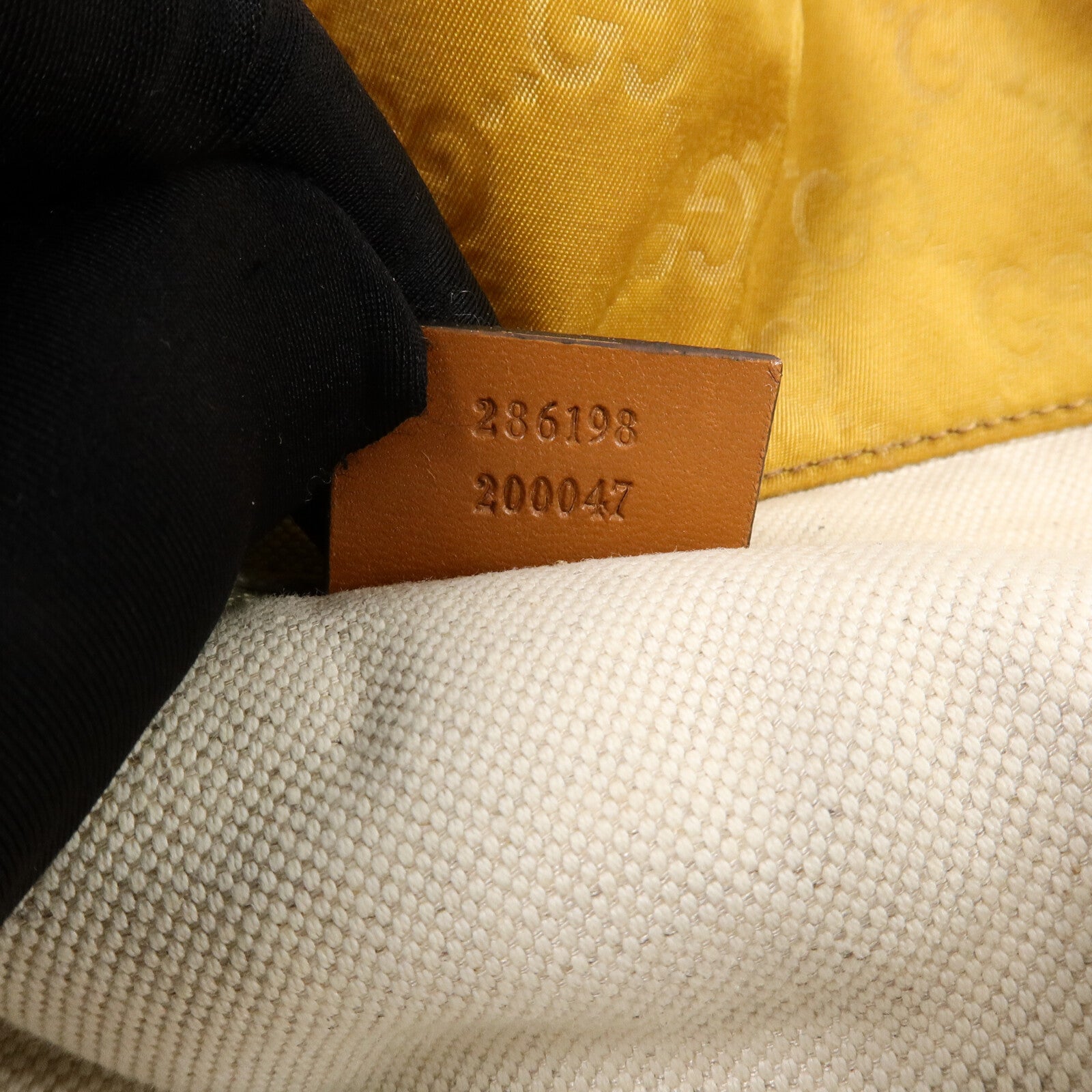 GUCCI 尼龍Hand Bag肩背袋