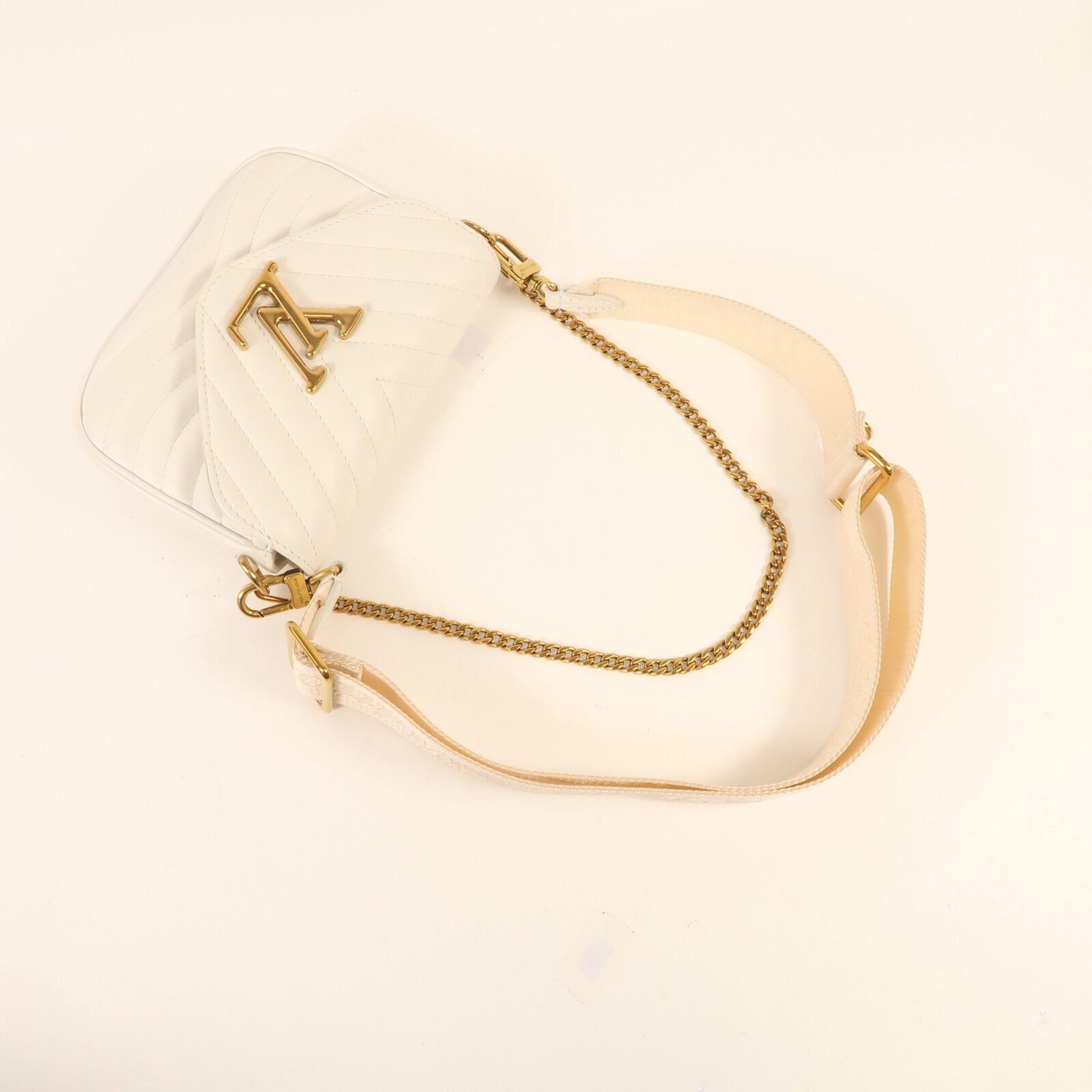 LOUIS VUITTON 牛皮皮革New Wave Multi Pochette金扣肩背袋