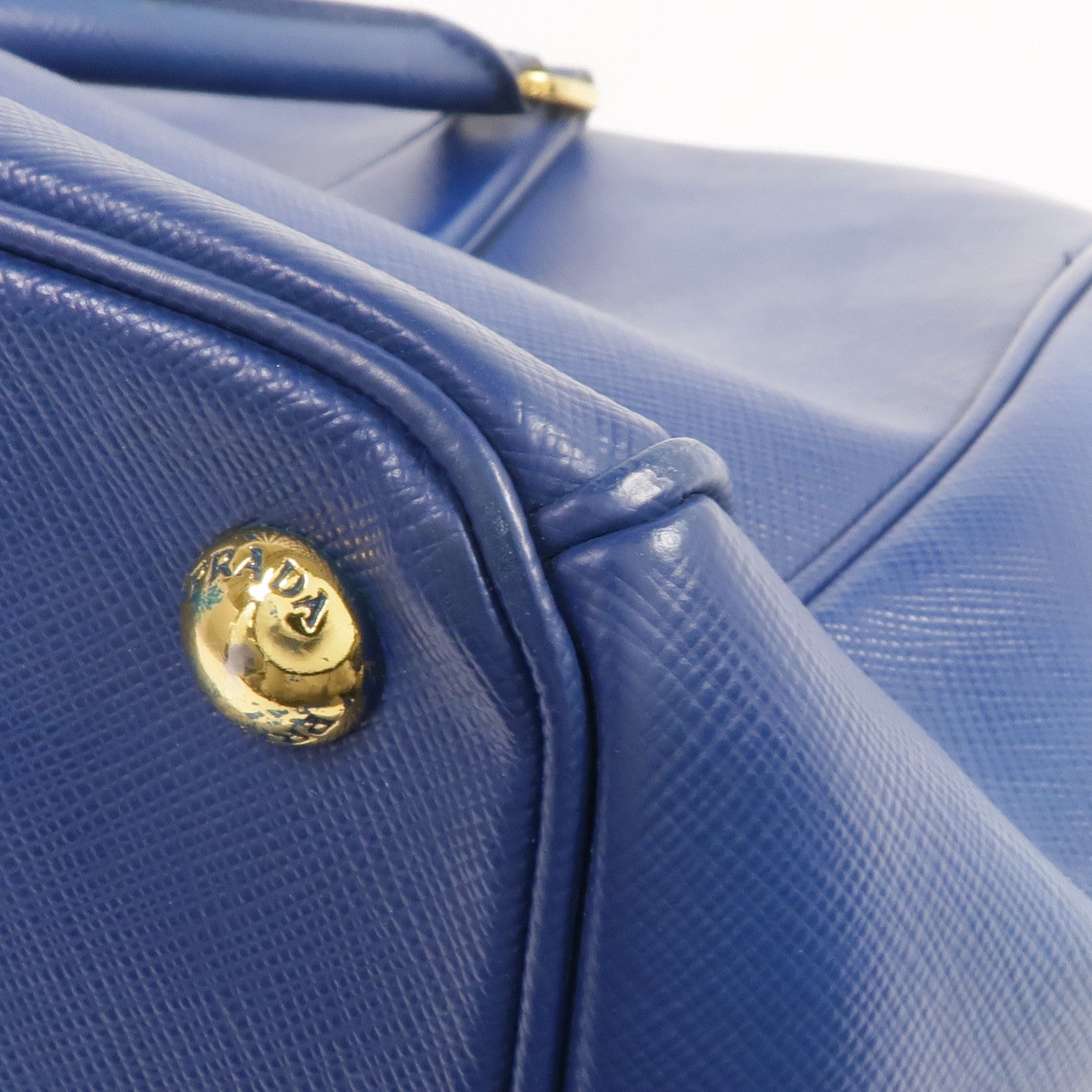 PRADA Saffiano皮革Galleria金扣手挽袋