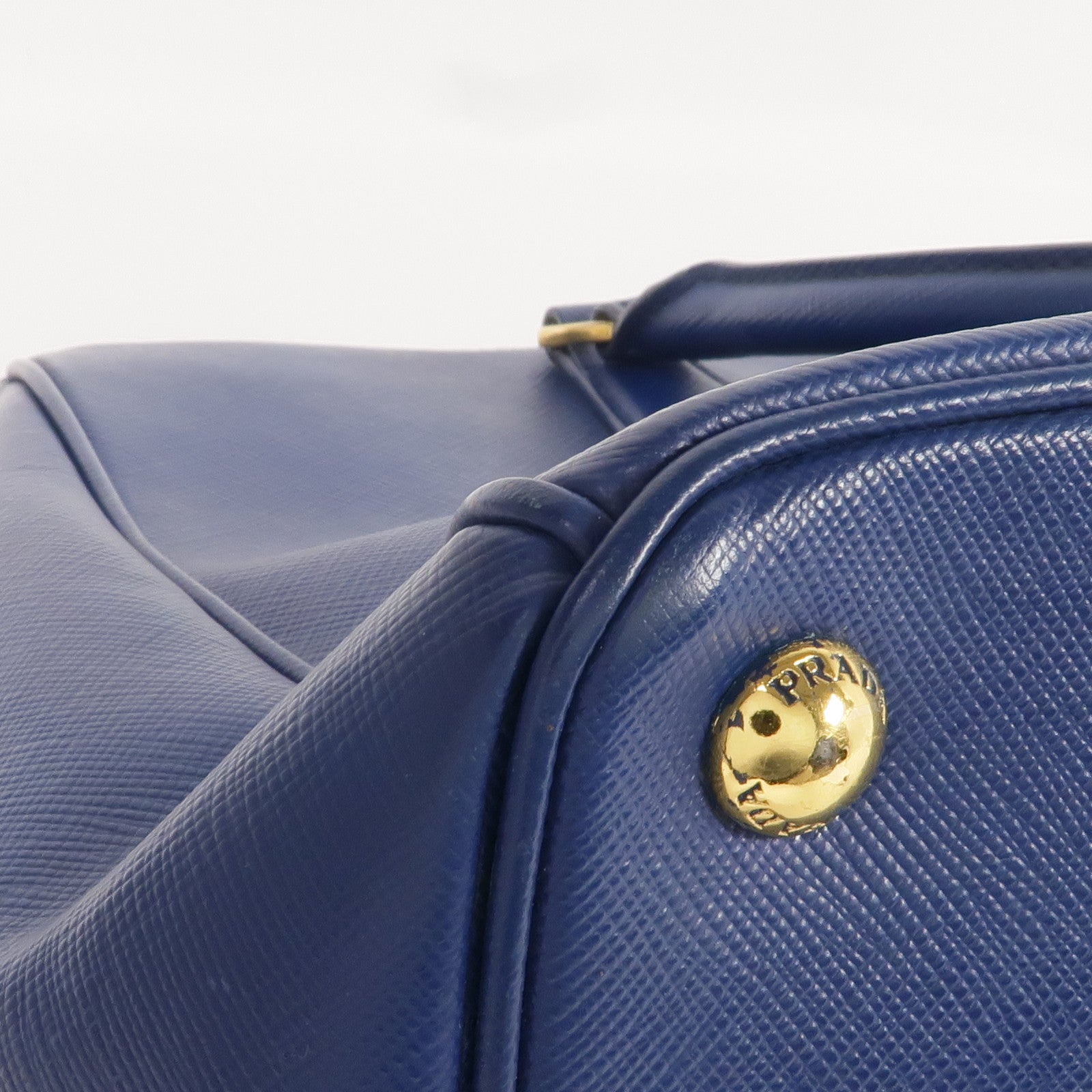 PRADA Saffiano皮革Galleria金扣手挽袋