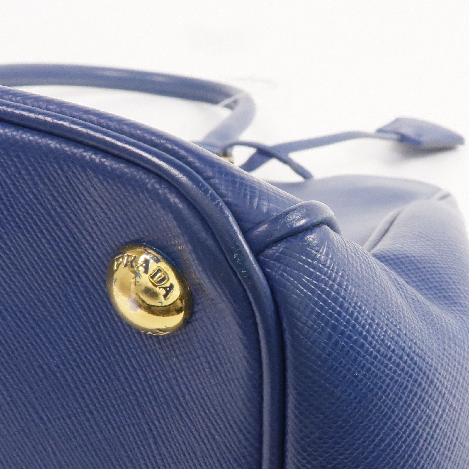 PRADA Saffiano皮革Galleria金扣手挽袋