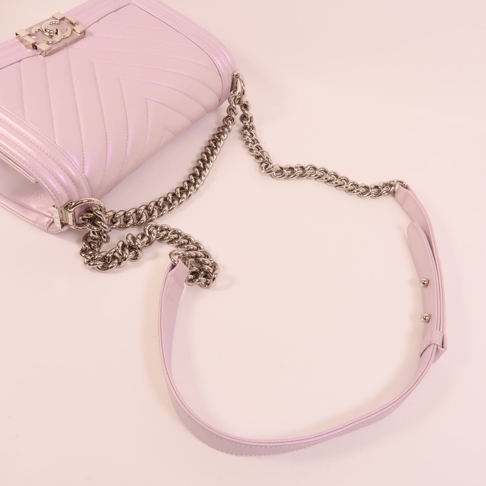 CHANEL 羊皮皮革Boy 25肩背袋