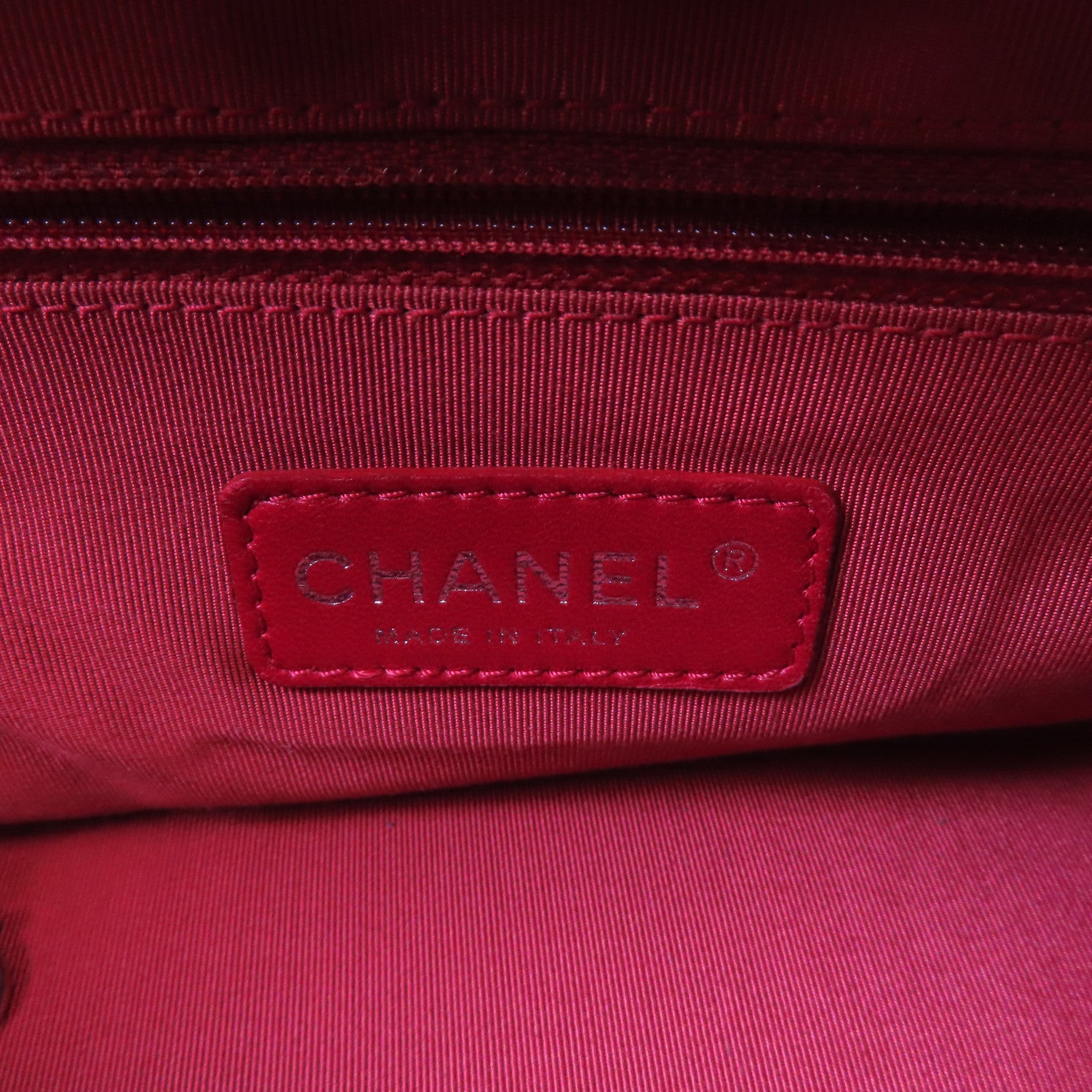 CHANEL 牛皮皮革Shoulder Bag金扣鏈帶肩背袋黑色