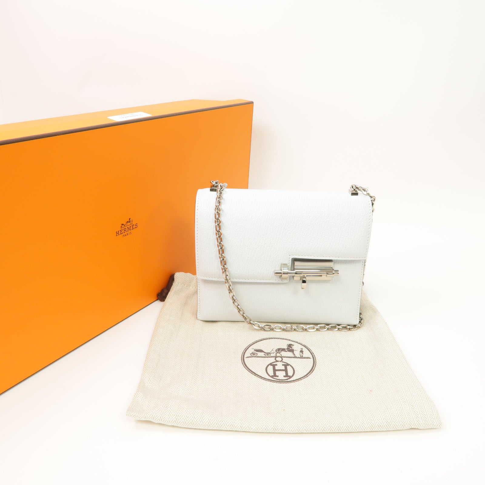 HERMES 【激減優惠】Chevre皮革Verrou Mini Shoulder Bag銀扣肩背袋Bleu Brume淺藍色
