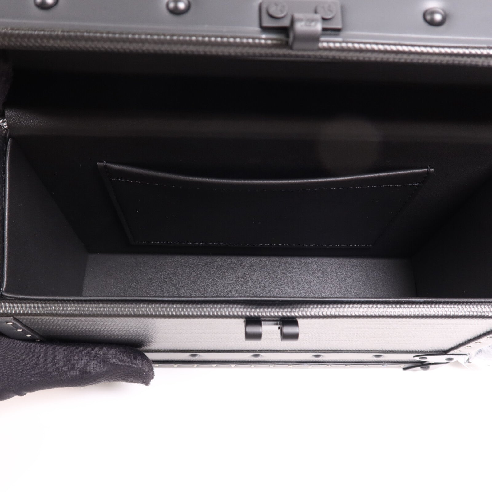 LOUIS VUITTON 牛皮皮革Clutch Trunk Box肩背袋