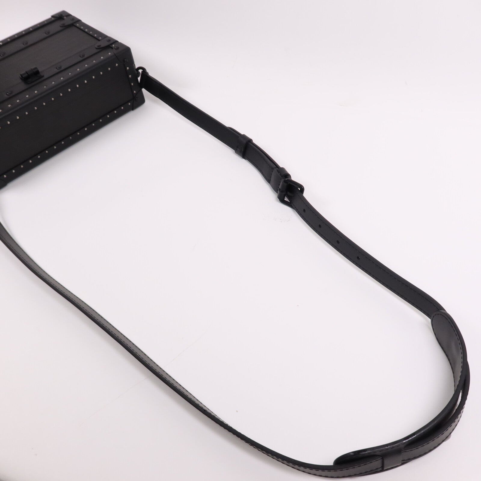 LOUIS VUITTON 牛皮皮革Clutch Trunk Box肩背袋