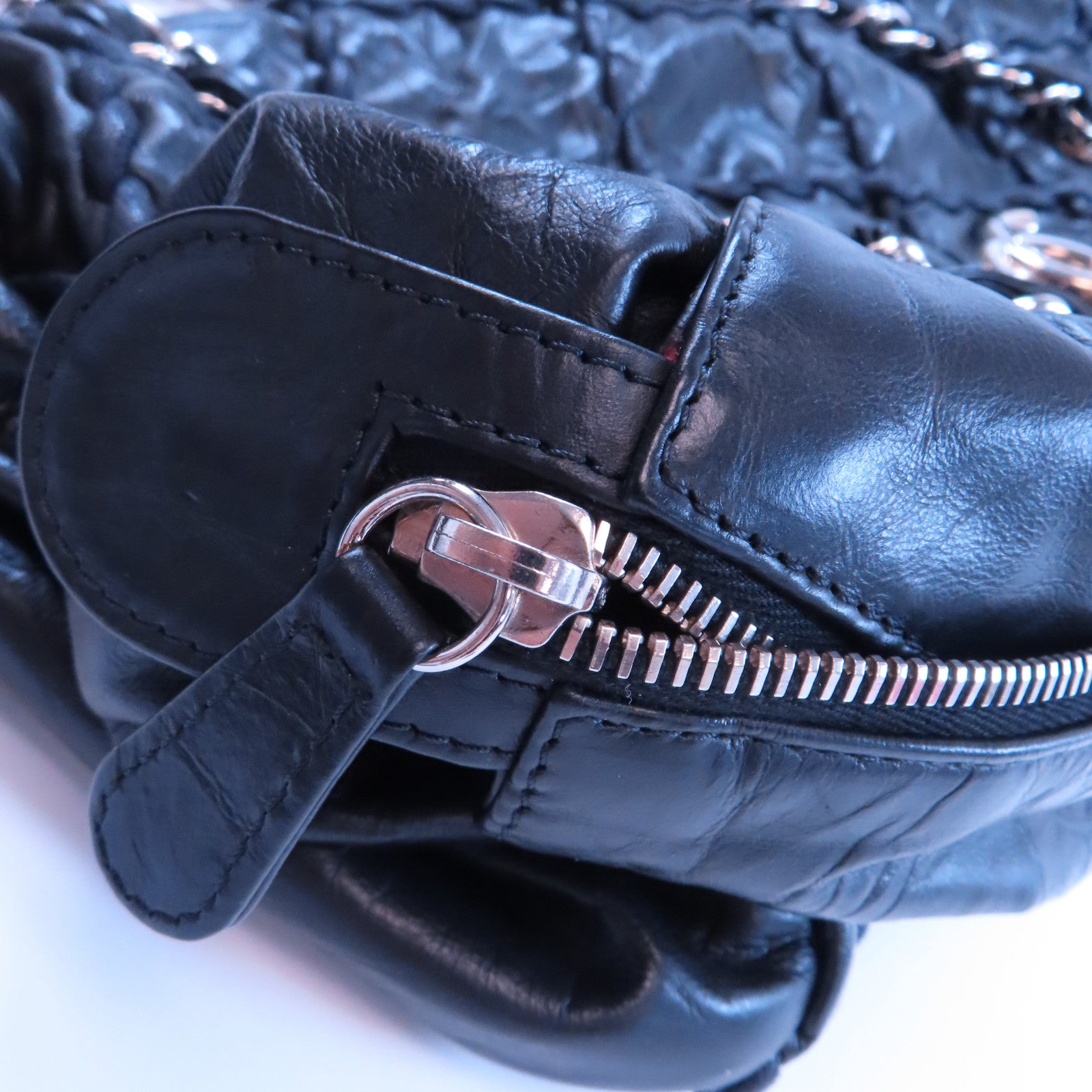 CHANEL 牛皮皮革Shoulder Bag金扣鏈帶肩背袋黑色