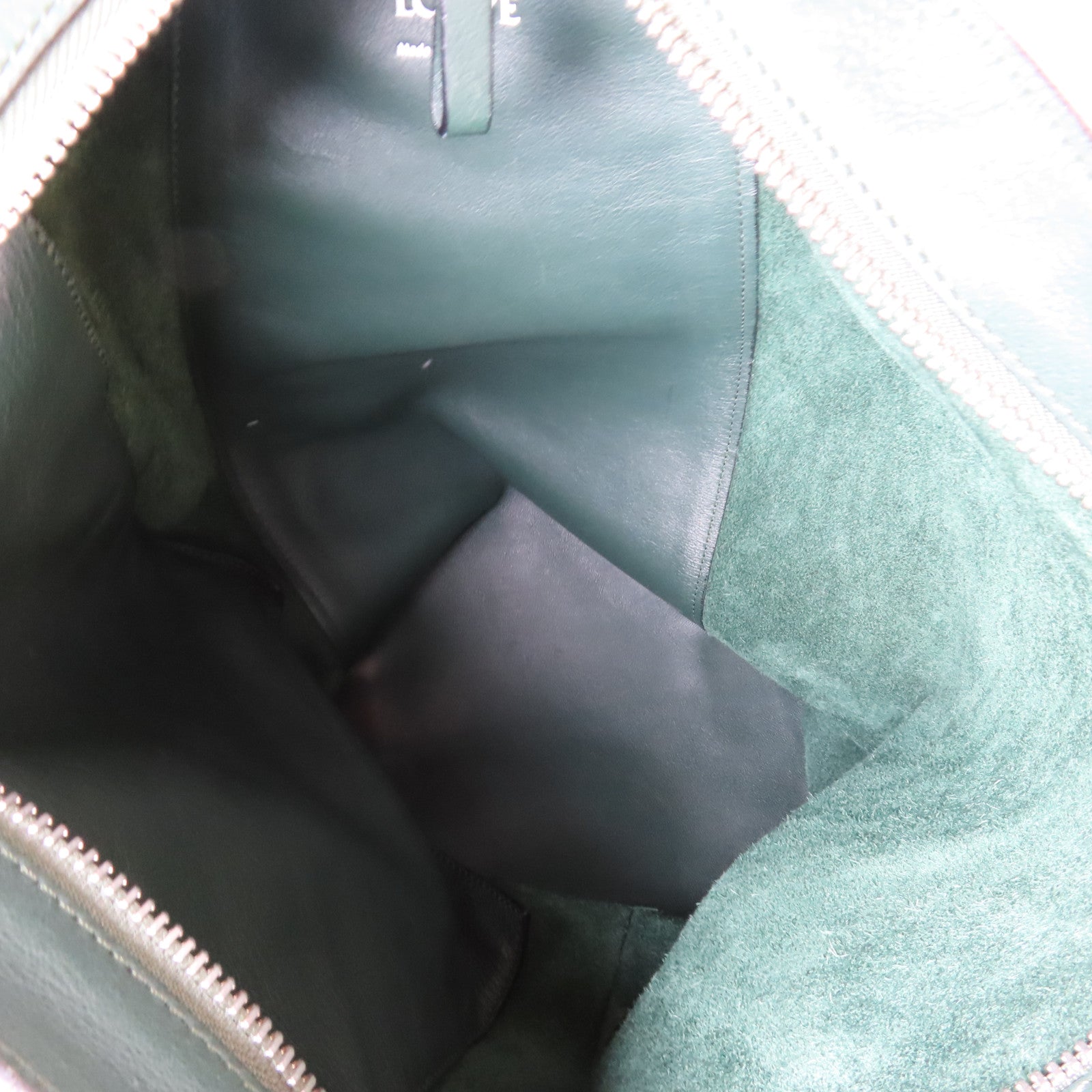 LOEWE 牛皮皮革Backpack銀扣背包綠色